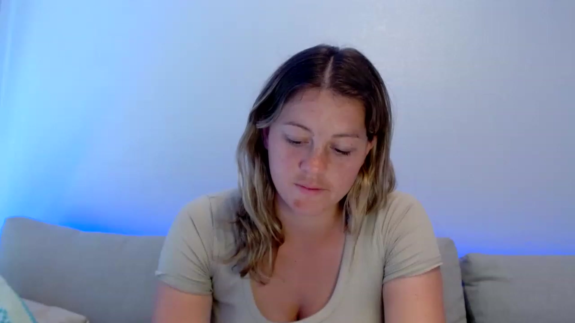 Gallery image thumbnail from Itsbecca's myfreecams stream on, 03/16/2023, 23:48 image 7 of 20