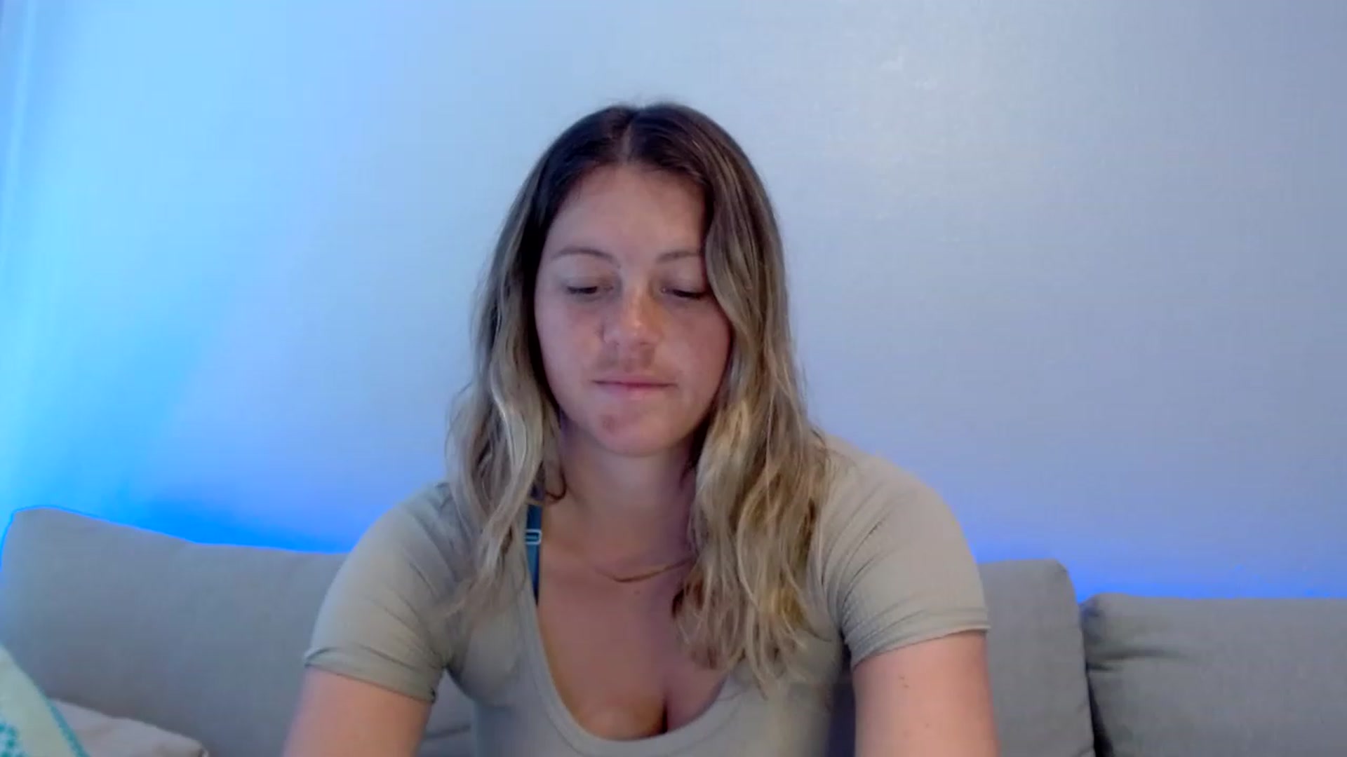 Gallery image thumbnail from Itsbecca's myfreecams stream on, 03/16/2023, 23:48 image 2 of 20
