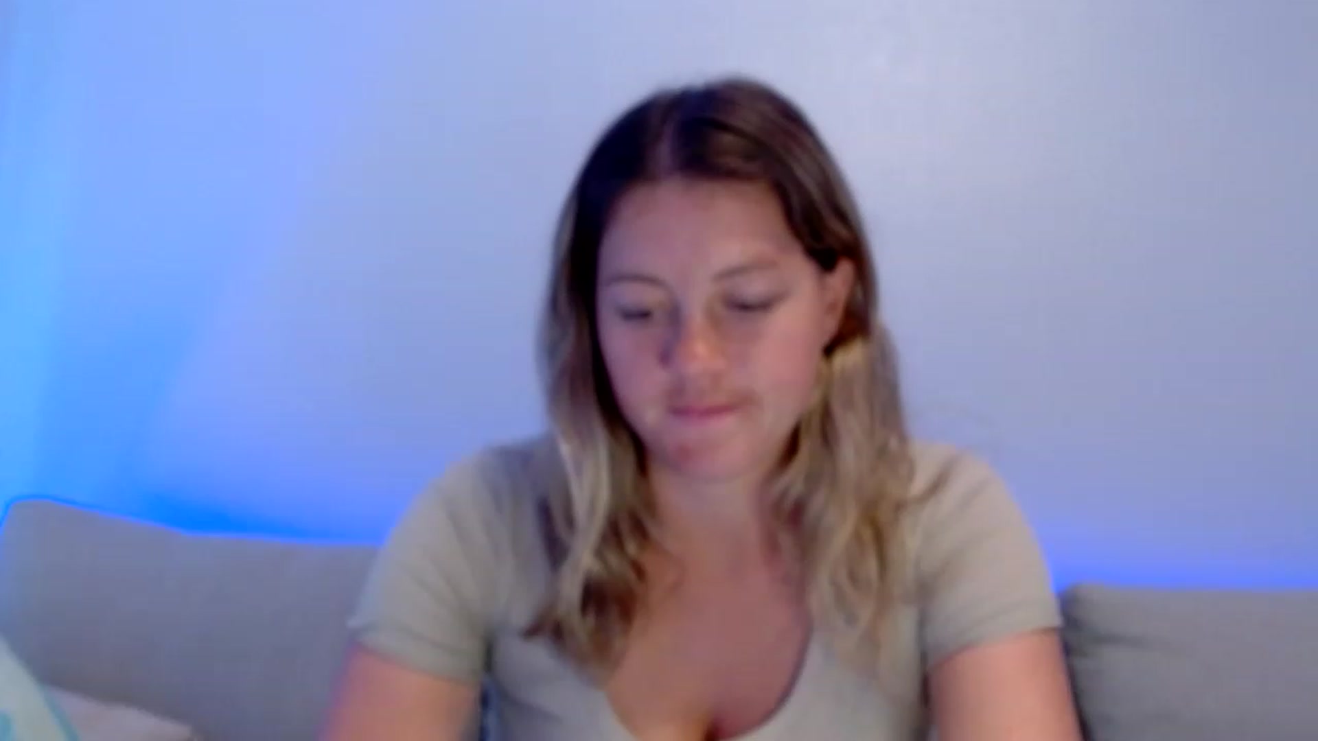 Gallery image thumbnail from Itsbecca's myfreecams stream on, 03/16/2023, 23:48 image 15 of 20