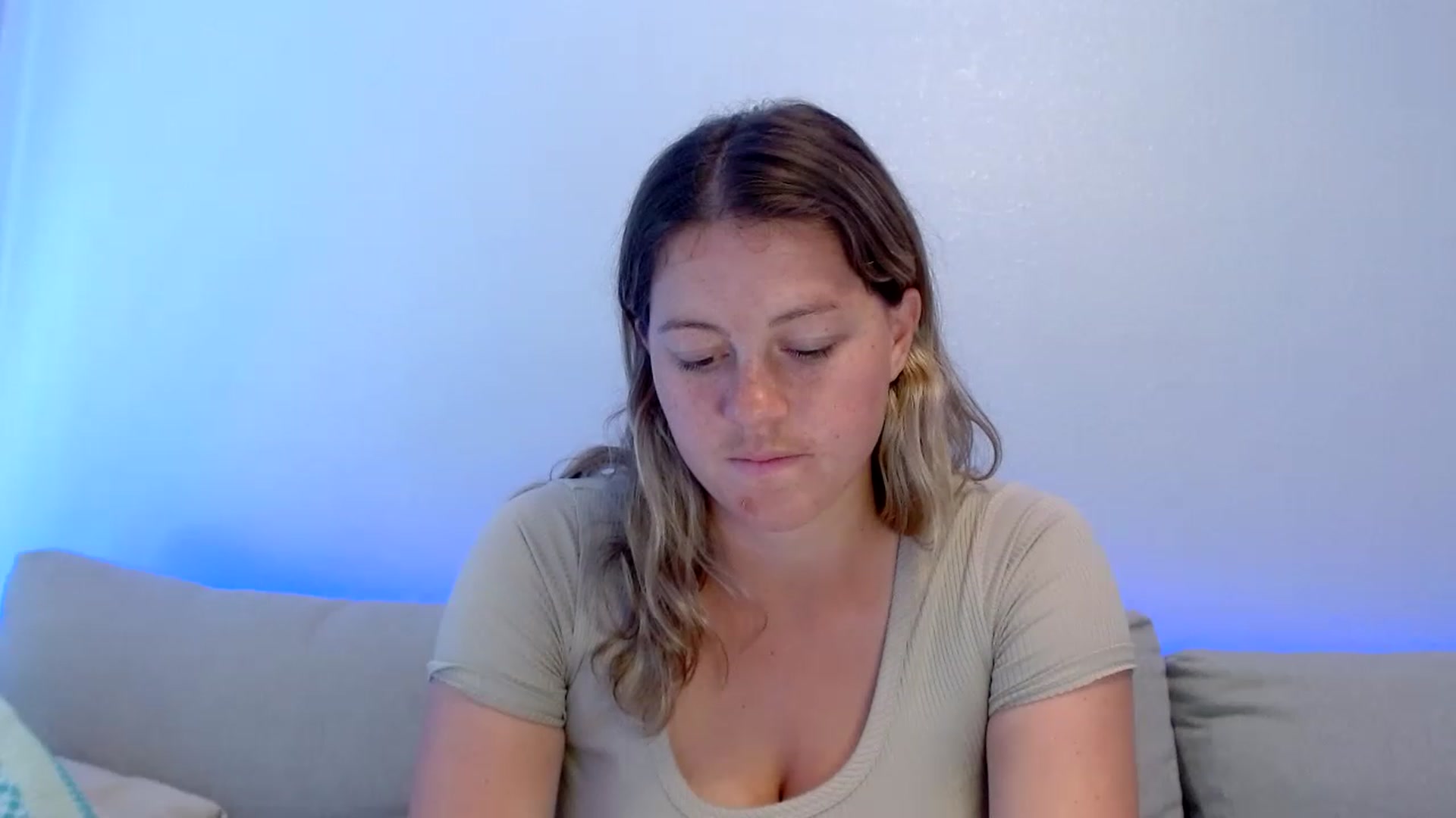 Gallery image thumbnail from Itsbecca's myfreecams stream on, 03/16/2023, 23:48 image 12 of 20