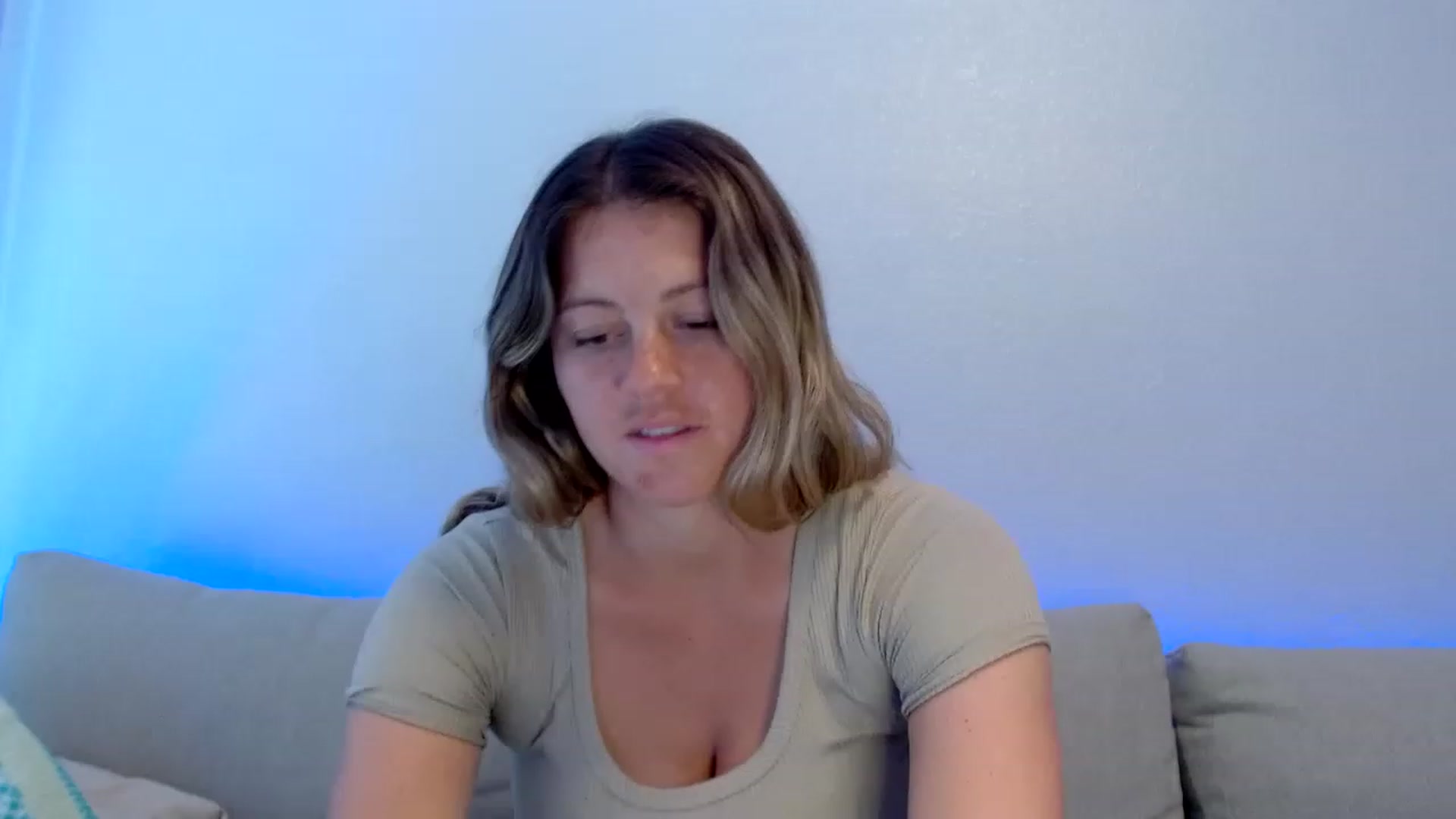 Gallery image thumbnail from Itsbecca's myfreecams stream on, 03/16/2023, 23:48 image 9 of 20