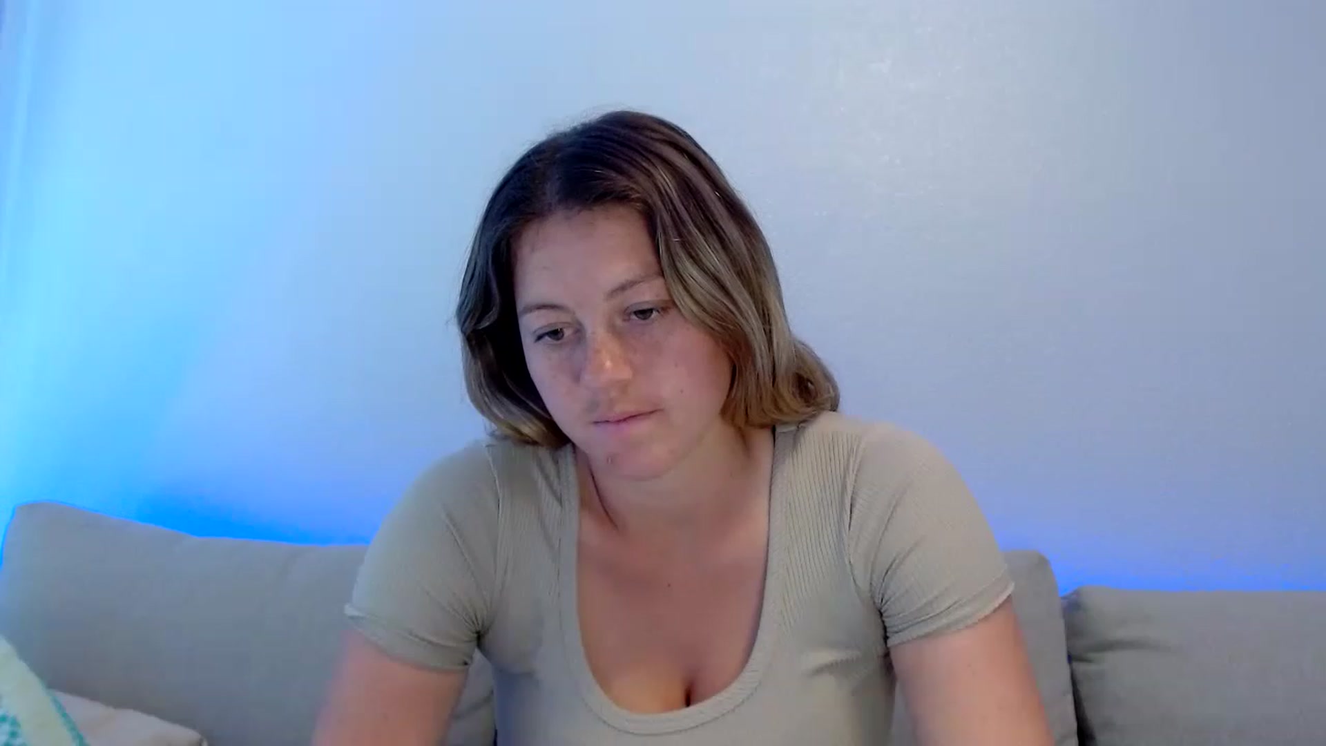 Gallery image thumbnail from Itsbecca's myfreecams stream on, 03/16/2023, 23:48 image 8 of 20