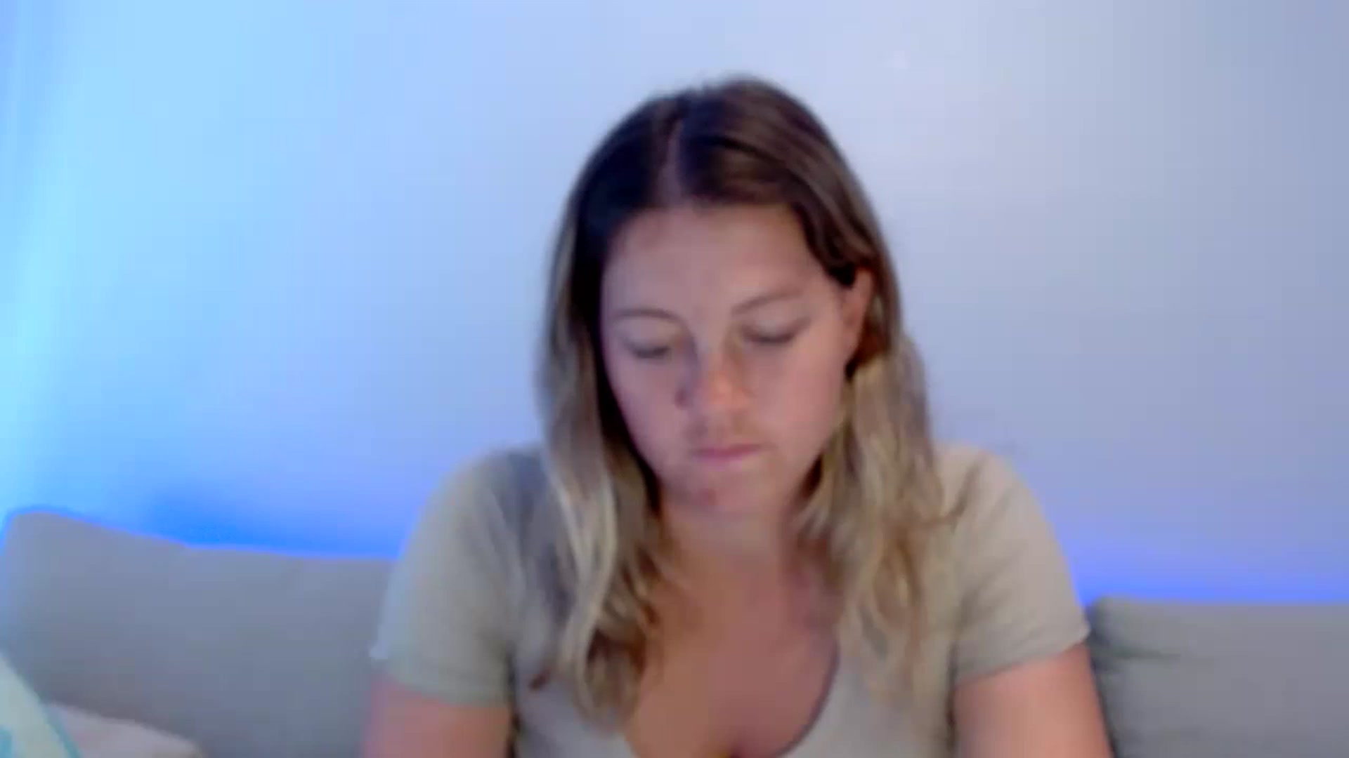 Gallery image thumbnail from Itsbecca's myfreecams stream on, 03/16/2023, 23:48 image 16 of 20