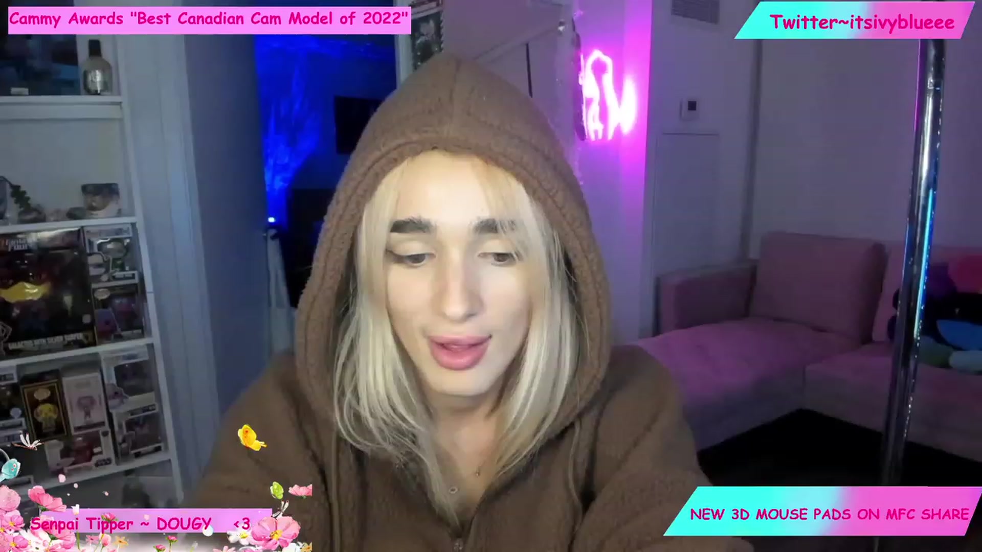 Gallery image thumbnail from Itsivyblue's myfreecams stream on, 12/07/2022, 02:02 image 16 of 20
