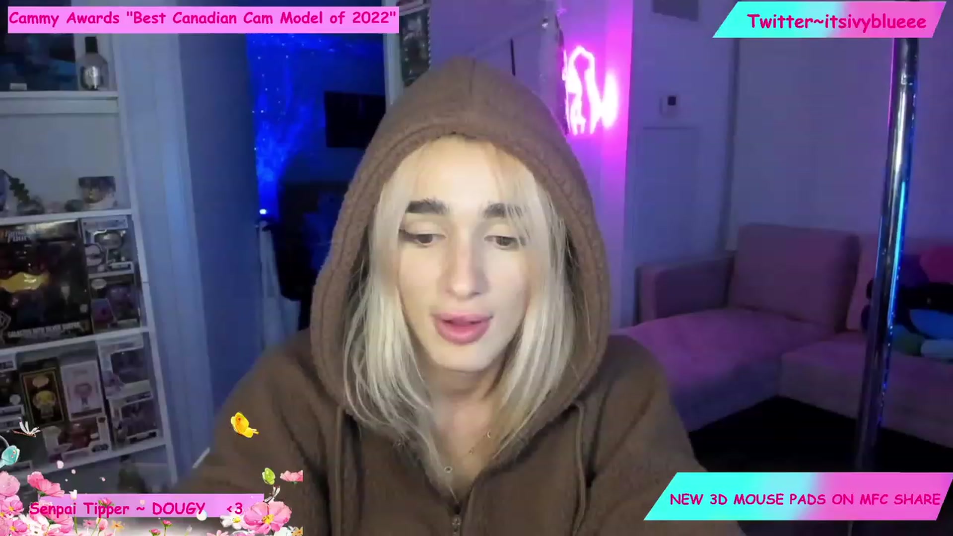 Gallery image thumbnail from Itsivyblue's myfreecams stream on, 12/07/2022, 02:02 image 15 of 20
