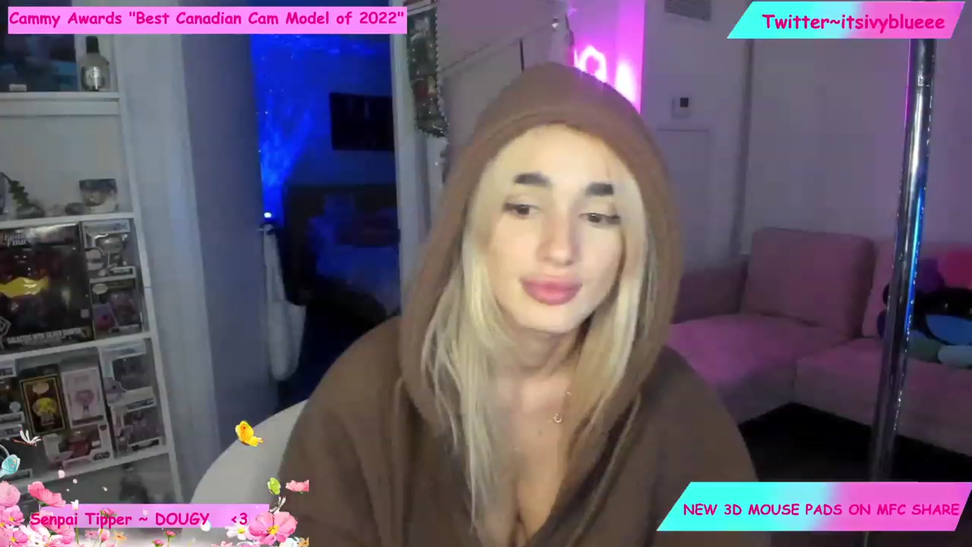 Gallery image thumbnail from Itsivyblue's myfreecams stream on, 12/07/2022, 02:02 image 10 of 20
