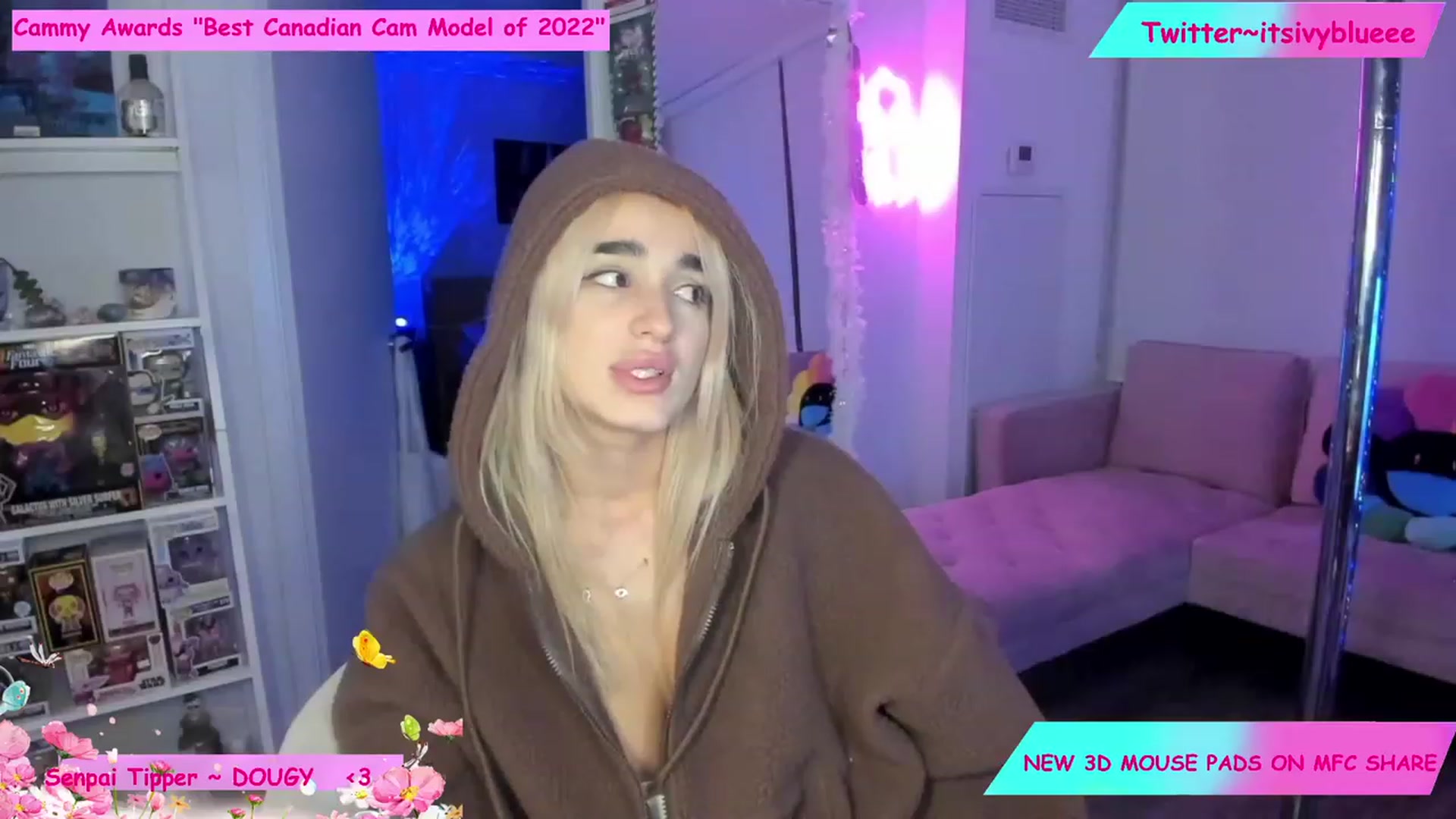 Gallery image thumbnail from Itsivyblue's myfreecams stream on, 12/07/2022, 02:02 image 9 of 20