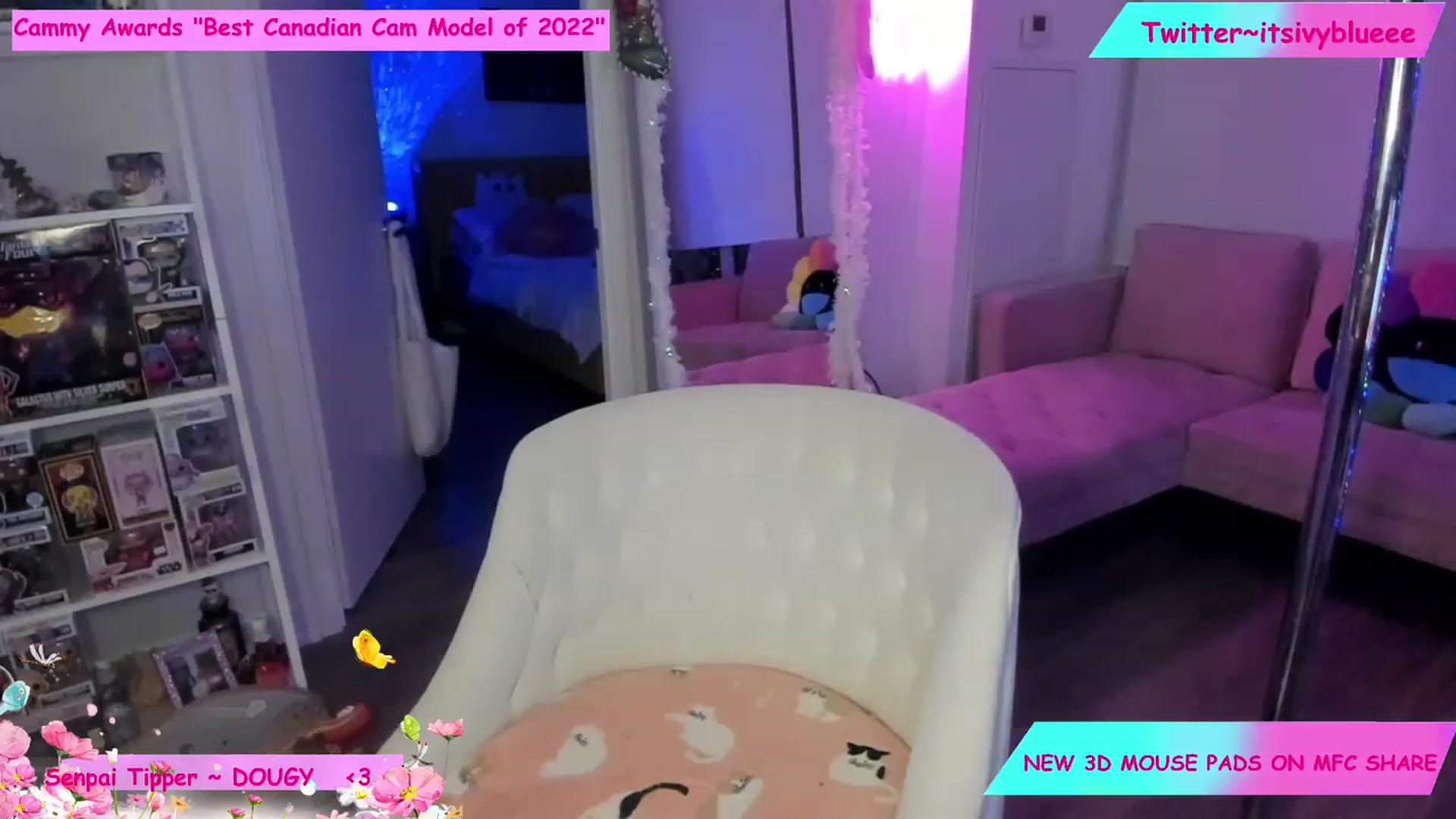 Gallery image thumbnail from Itsivyblue's myfreecams stream on, 12/07/2022, 02:40 image 2 of 20