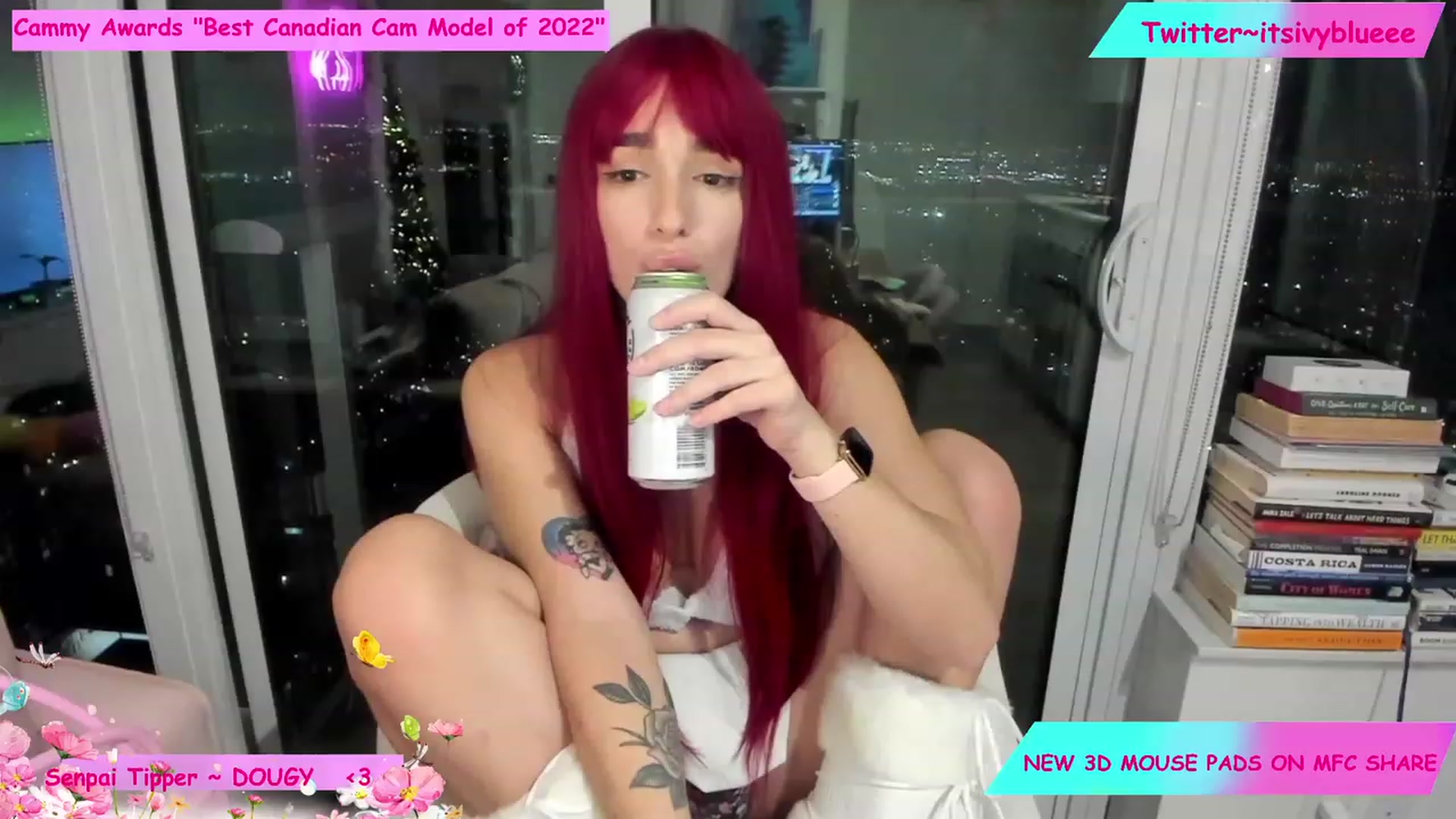 Gallery image thumbnail from Itsivyblue's myfreecams stream on, 12/20/2022, 01:51 image 17 of 20