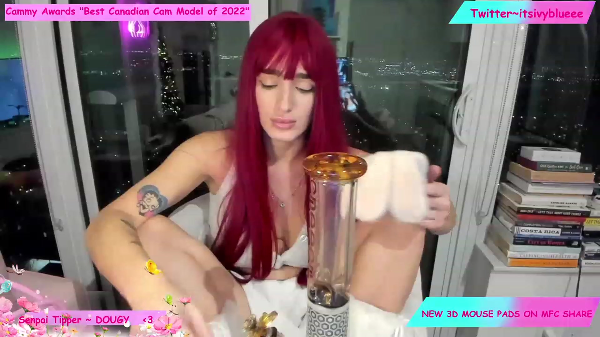 Gallery image thumbnail from Itsivyblue's myfreecams stream on, 12/20/2022, 01:51 image 19 of 20