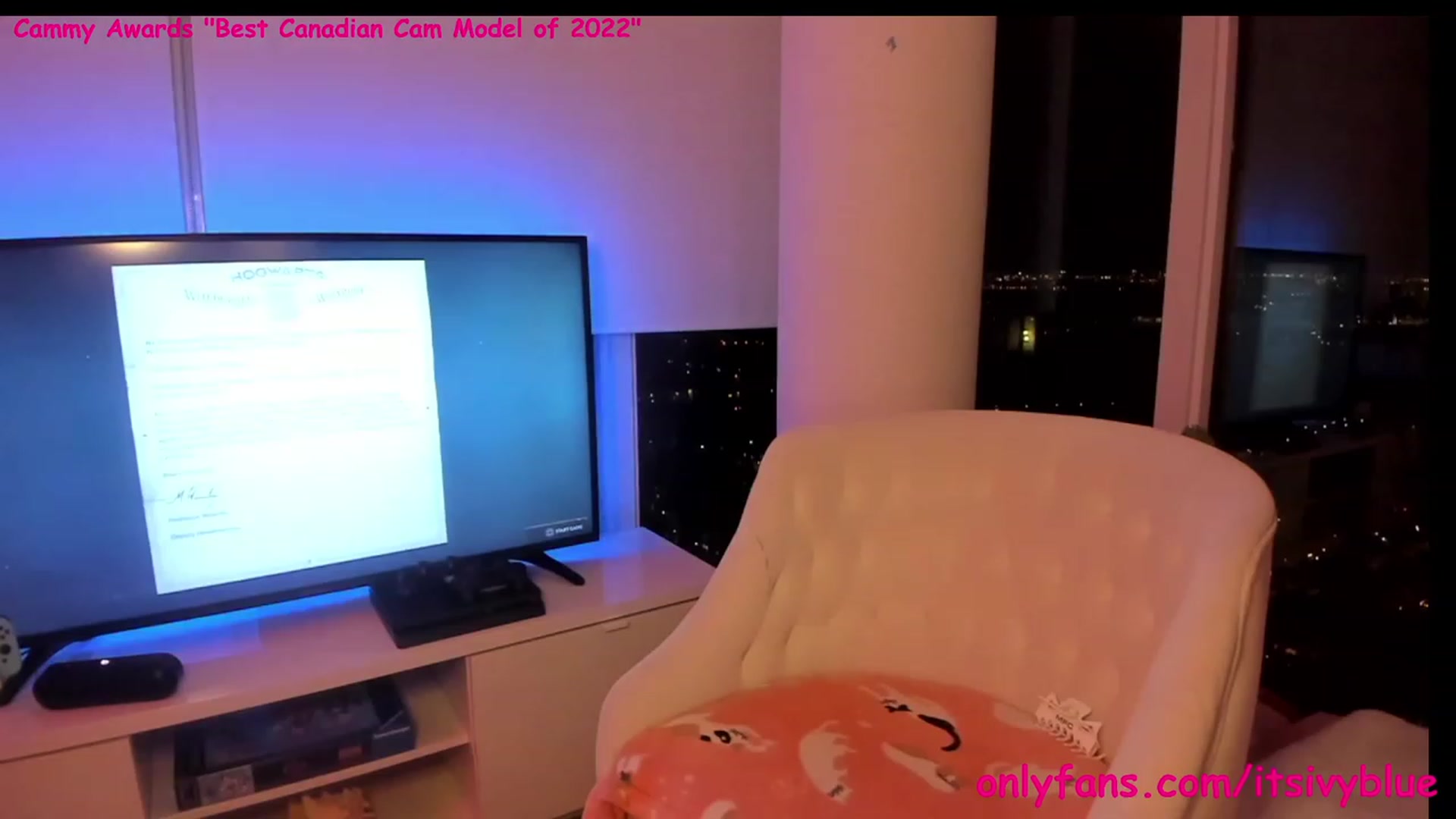 Gallery image thumbnail from Itsivyblue's myfreecams stream on, 03/01/2023, 03:07 image 16 of 20