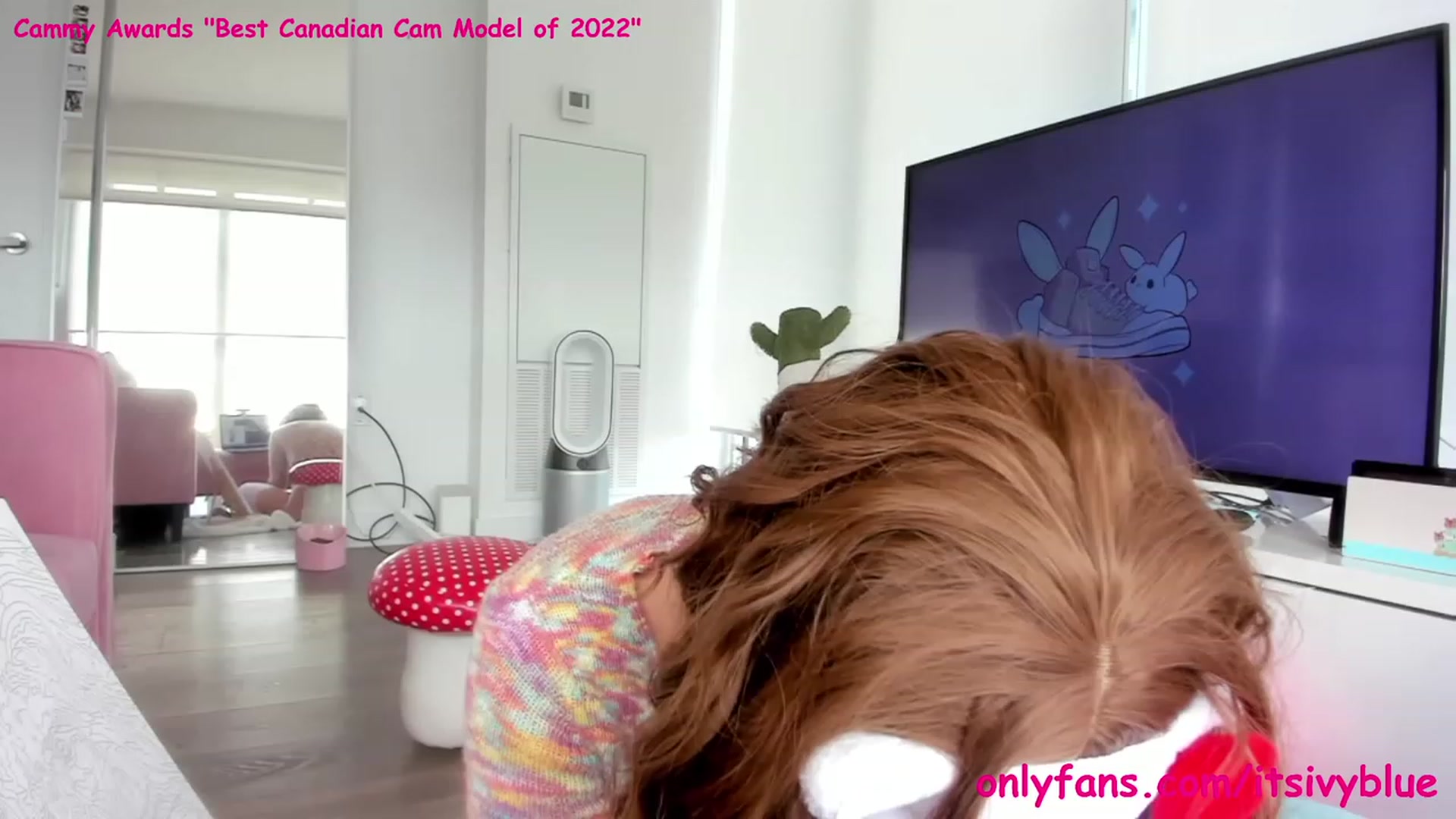 Gallery image thumbnail from Itsivyblue's myfreecams stream on, 04/19/2023, 13:29 image 19 of 20