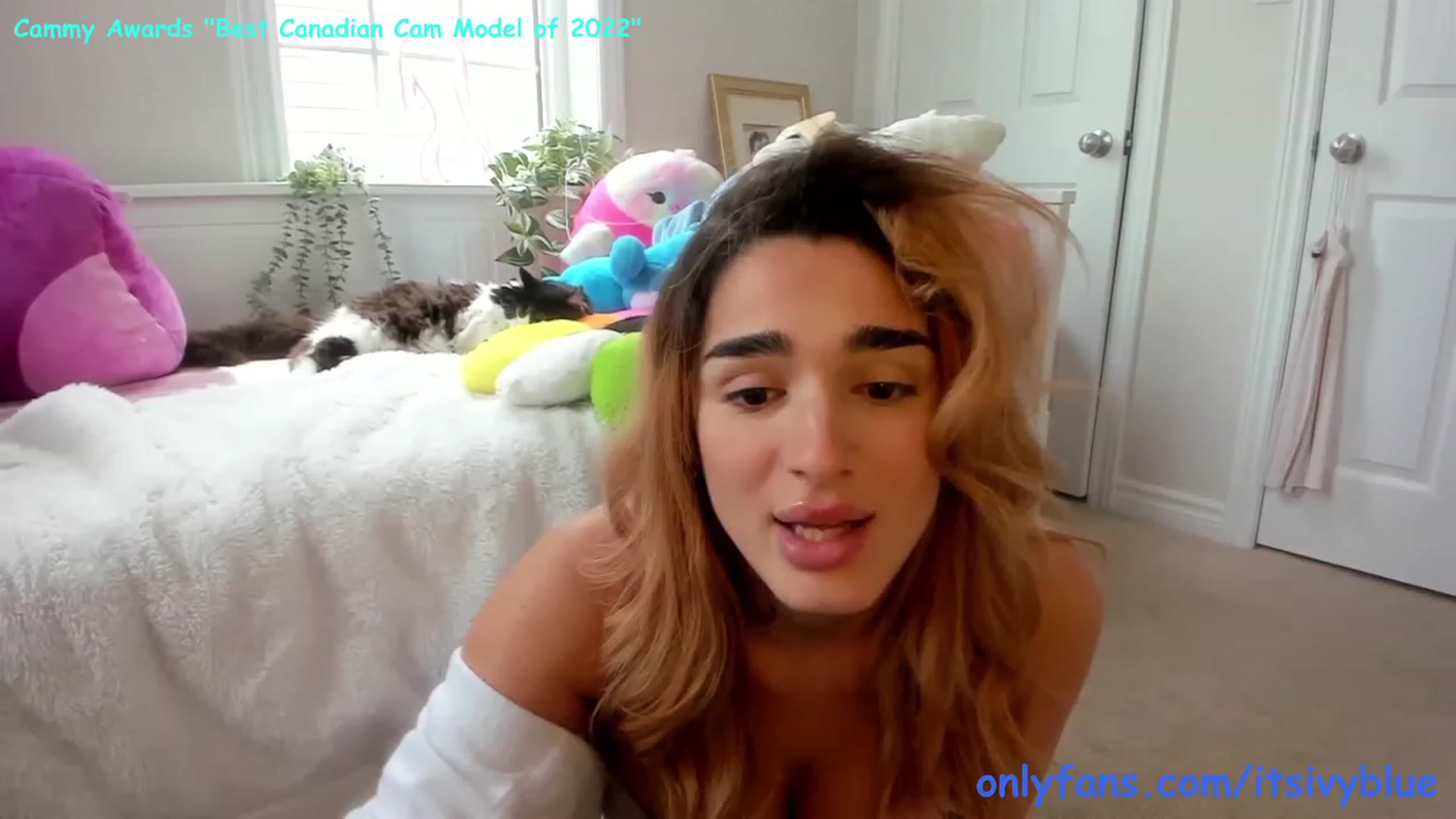 Gallery image thumbnail from Itsivyblue's myfreecams stream on, 06/11/2023, 20:25 image 15 of 20