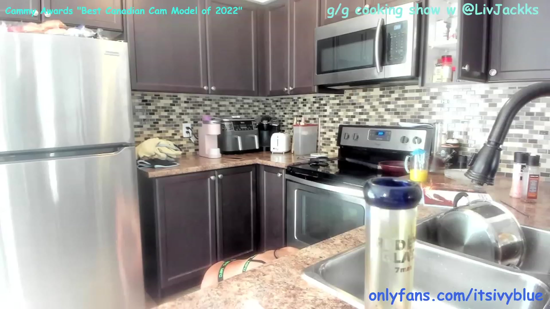Gallery image thumbnail from Itsivyblue's myfreecams stream on, 06/29/2023, 20:36 image 12 of 20