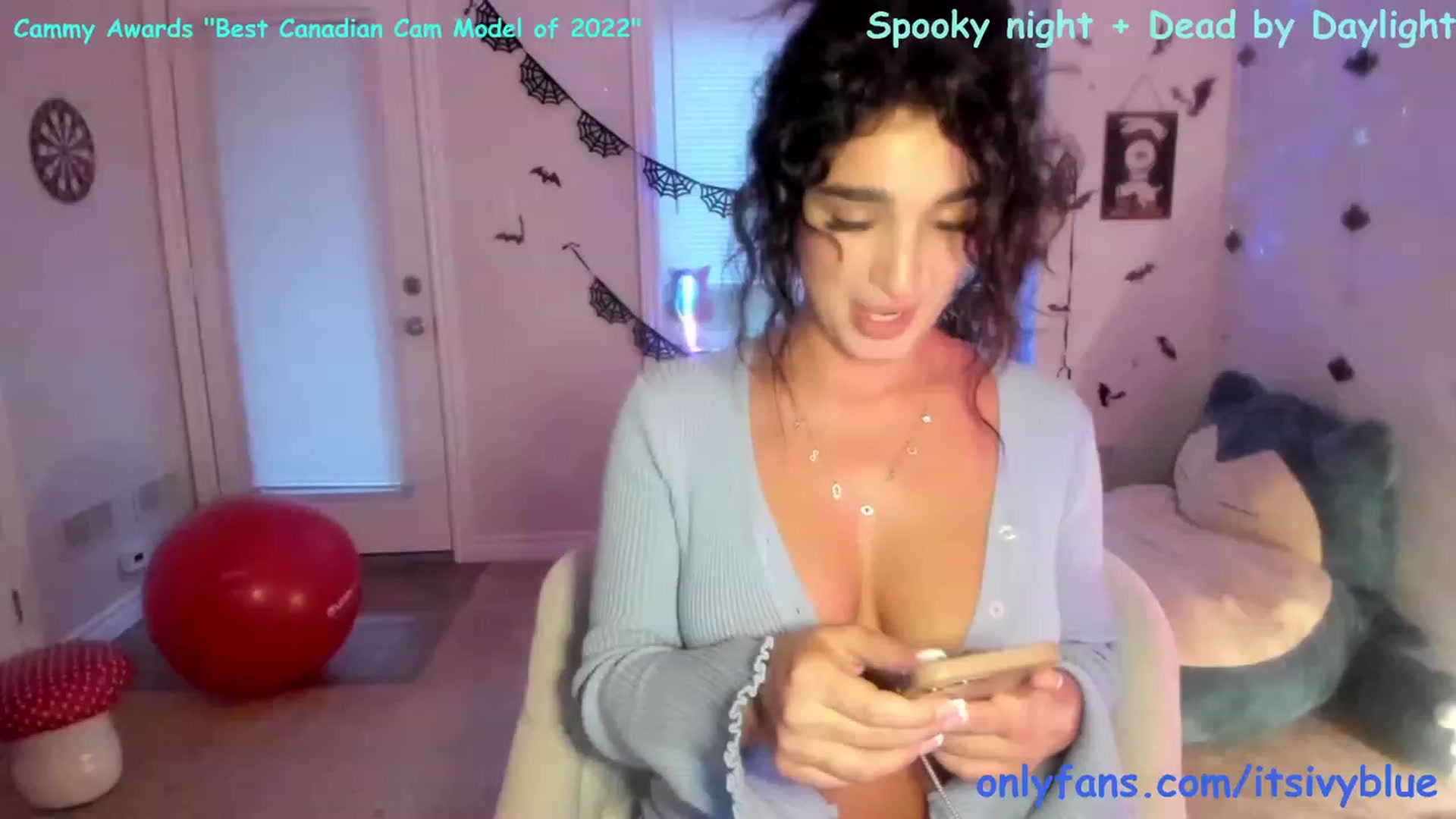 Gallery image thumbnail from Itsivyblue's myfreecams stream on, 09/12/2023, 24:17 image 10 of 20