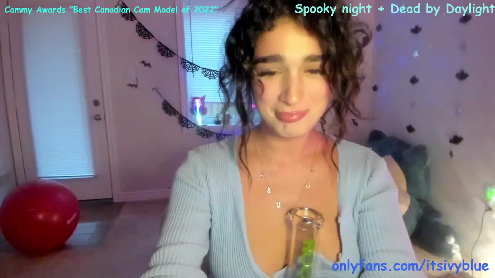 Gallery image thumbnail from Itsivyblue's myfreecams stream on, 09/12/2023, 24:17 image 4 of 20