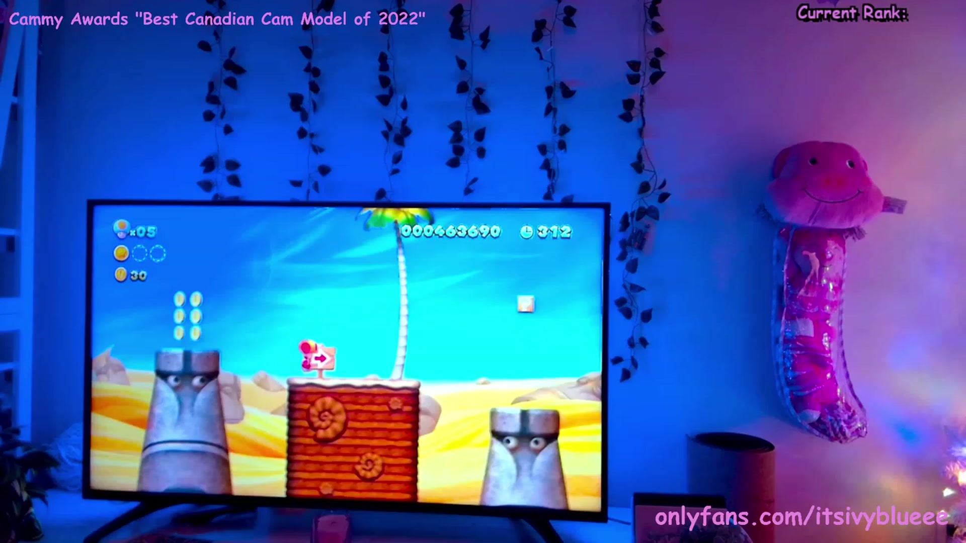 Gallery image thumbnail from Itsivyblue's myfreecams stream on, 12/04/2023, 02:43 image 15 of 20