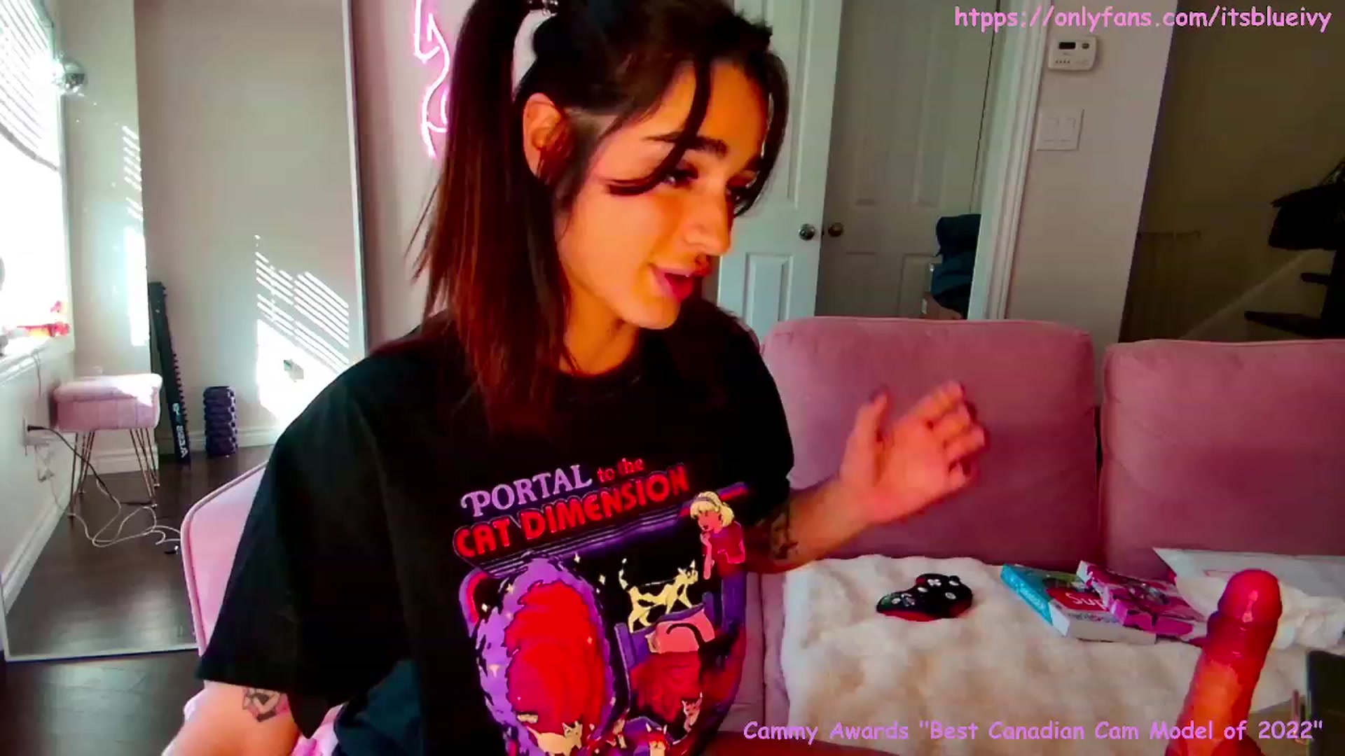 Gallery image thumbnail from Itsivyblue's myfreecams stream on, 03/01/2024, 17:35 image 2 of 20