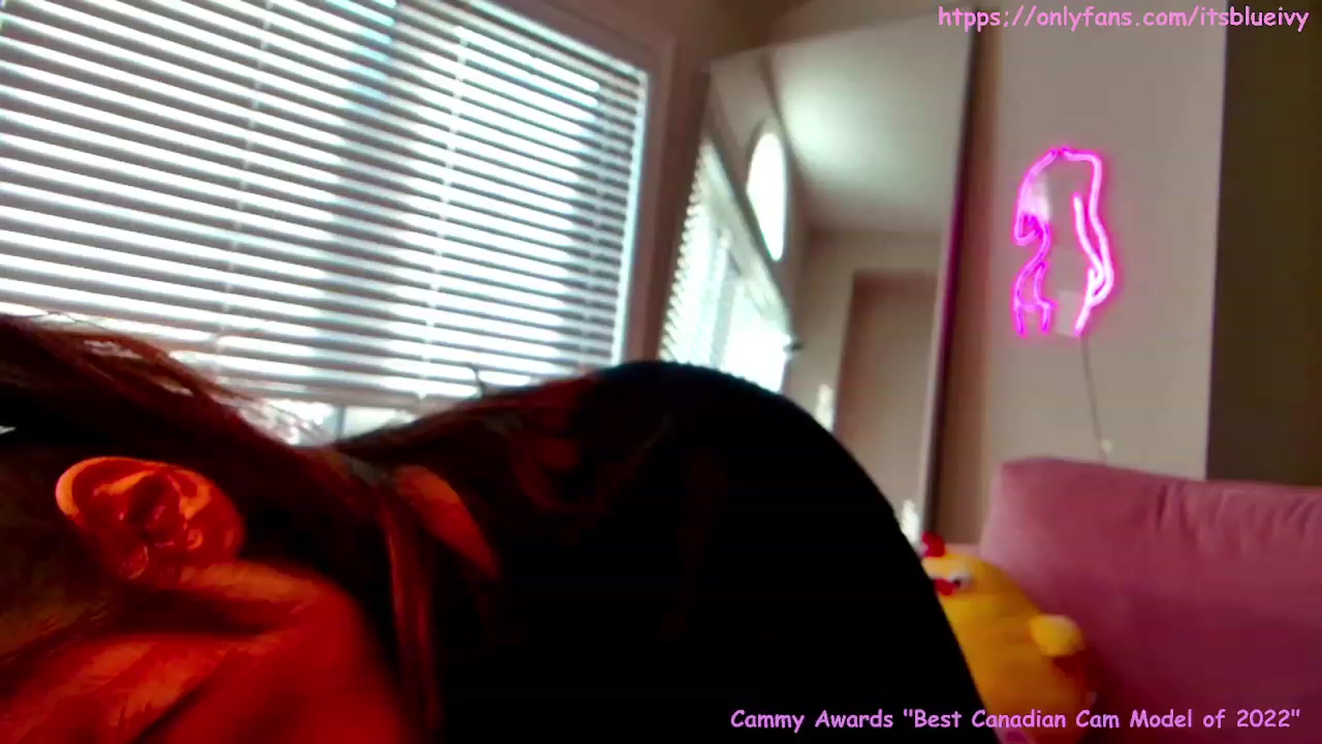 Gallery image thumbnail from Itsivyblue's myfreecams stream on, 03/01/2024, 17:35 image 3 of 20