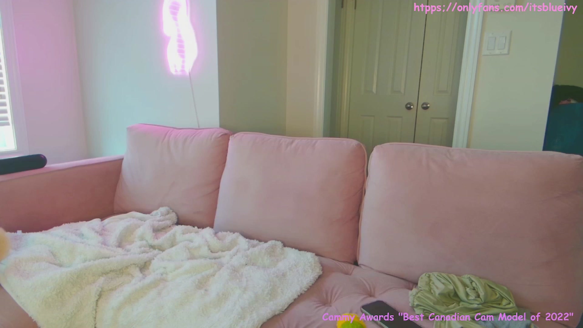 Gallery image thumbnail from Itsivyblue's myfreecams stream on, 03/06/2024, 13:27 image 19 of 20