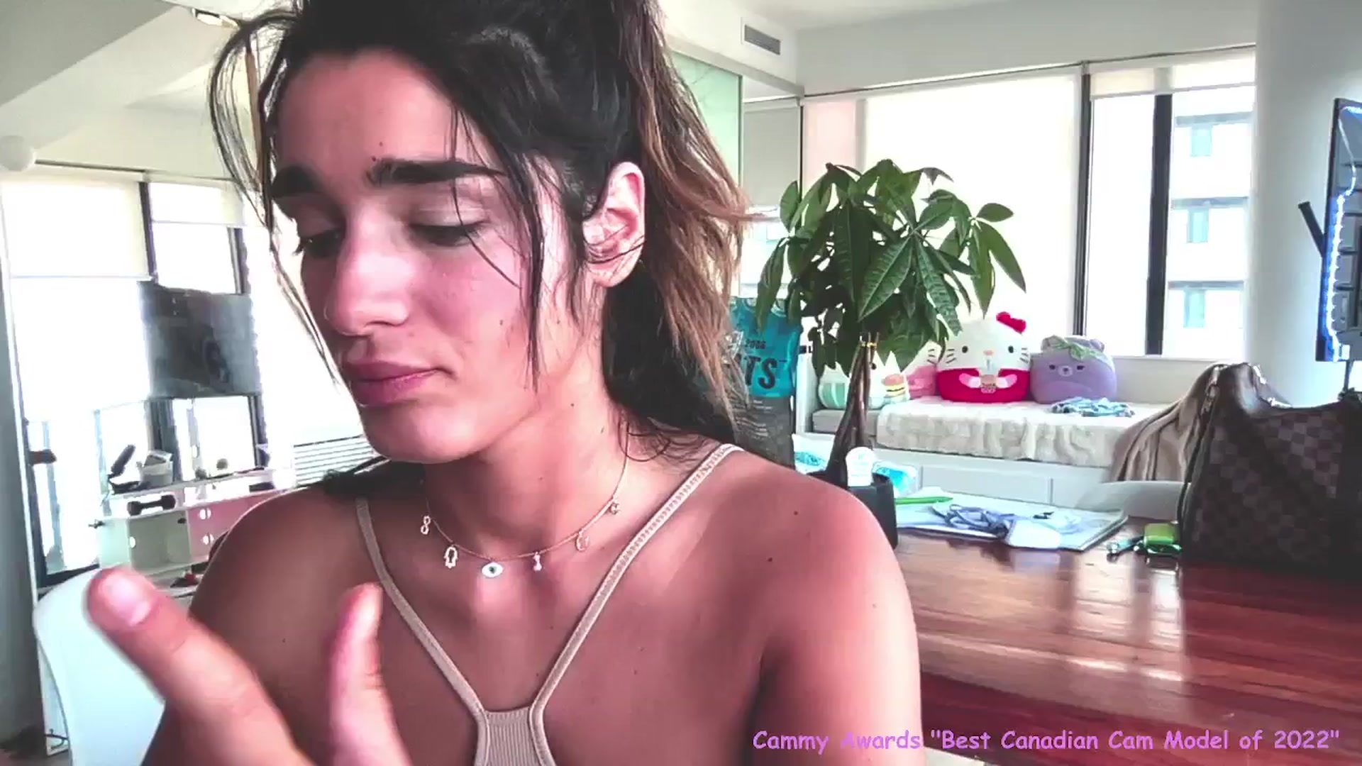 Gallery image thumbnail from Itsivyblue's myfreecams stream on, 06/27/2024, 12:46 image 14 of 20