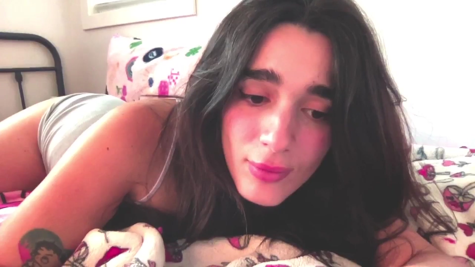 Gallery image thumbnail from Itsivyblue's myfreecams stream on, 11/01/2025, 13:25 image 19 of 20