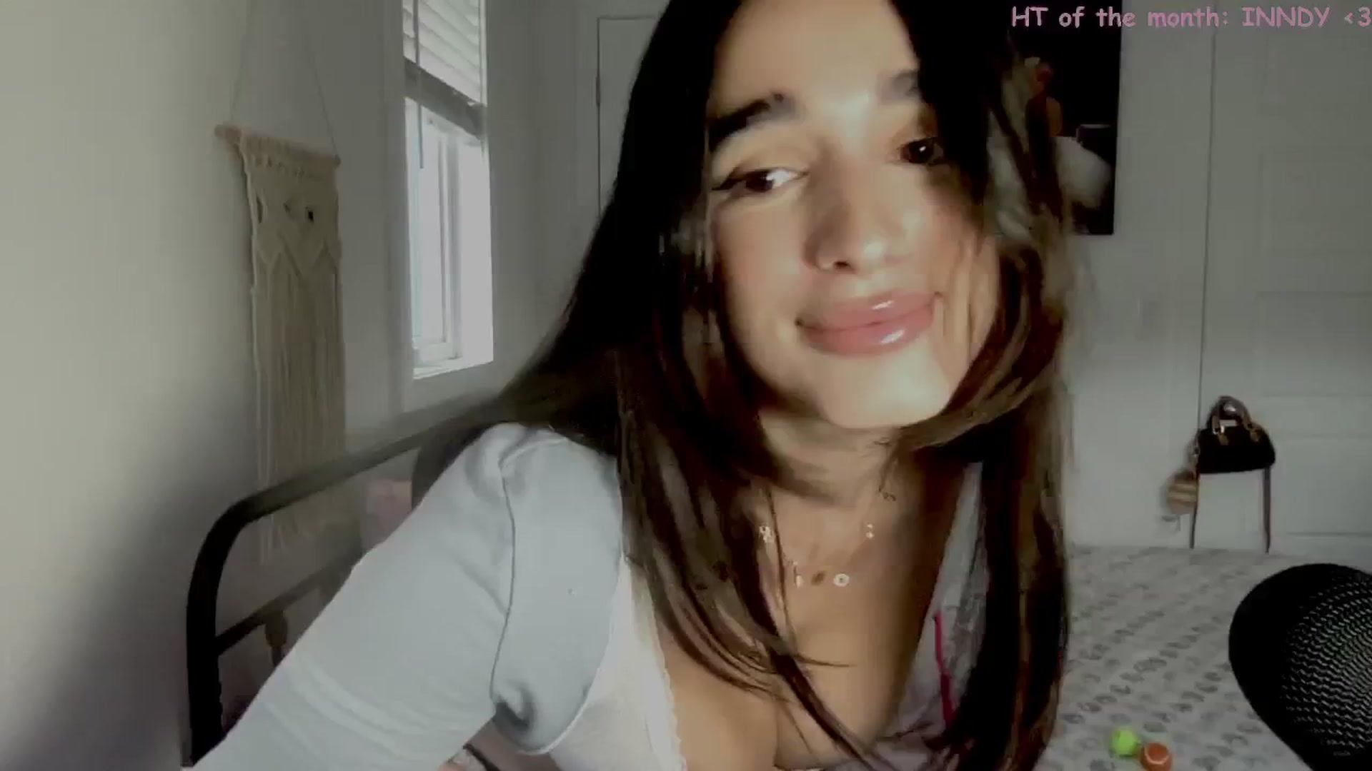 Gallery image thumbnail from Itsivyblue's myfreecams stream on, 11/08/2025, 21:31 image 8 of 20