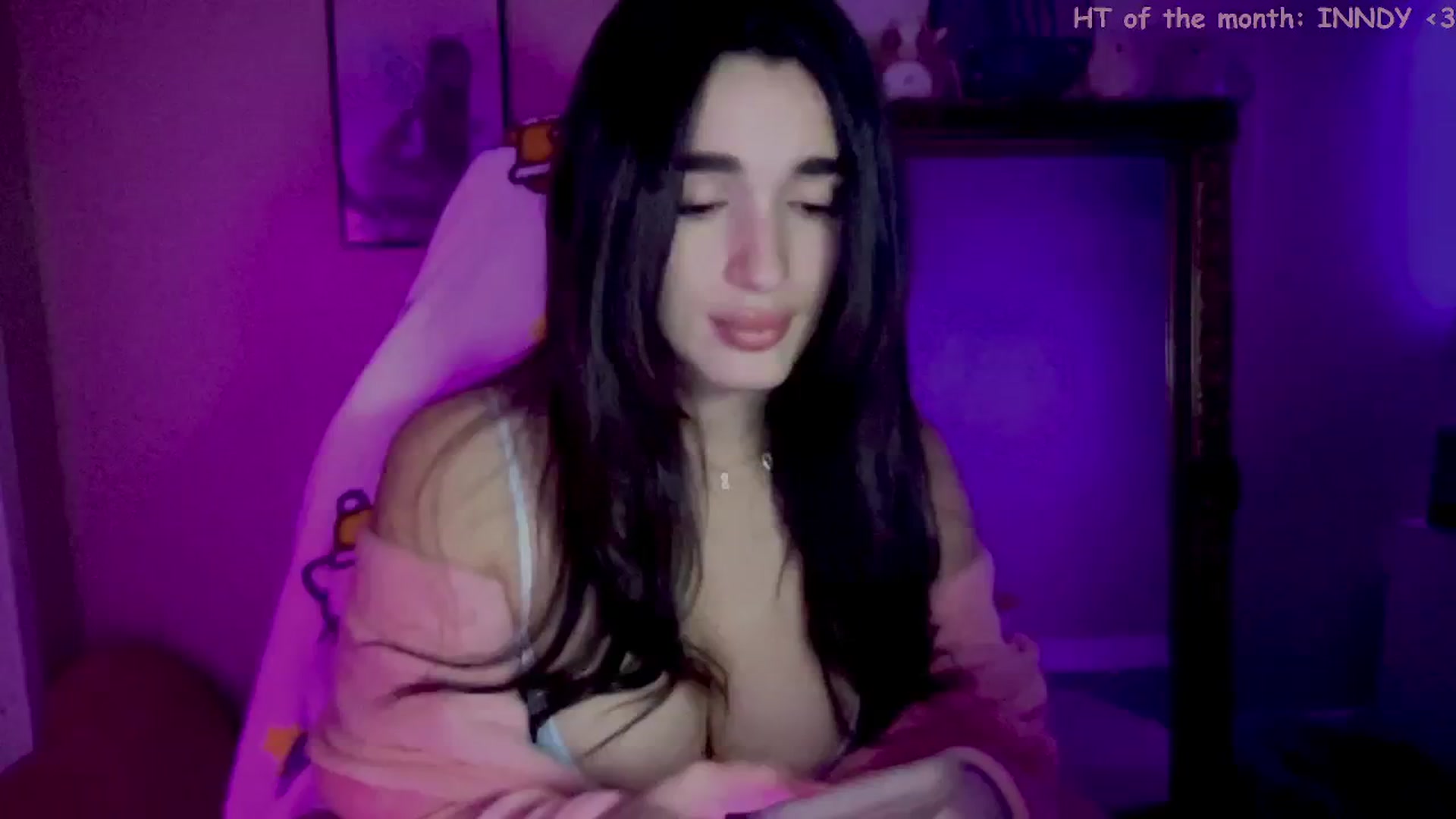Gallery image thumbnail from Itsivyblue's myfreecams stream on, 11/14/2025, 08:44 image 8 of 20