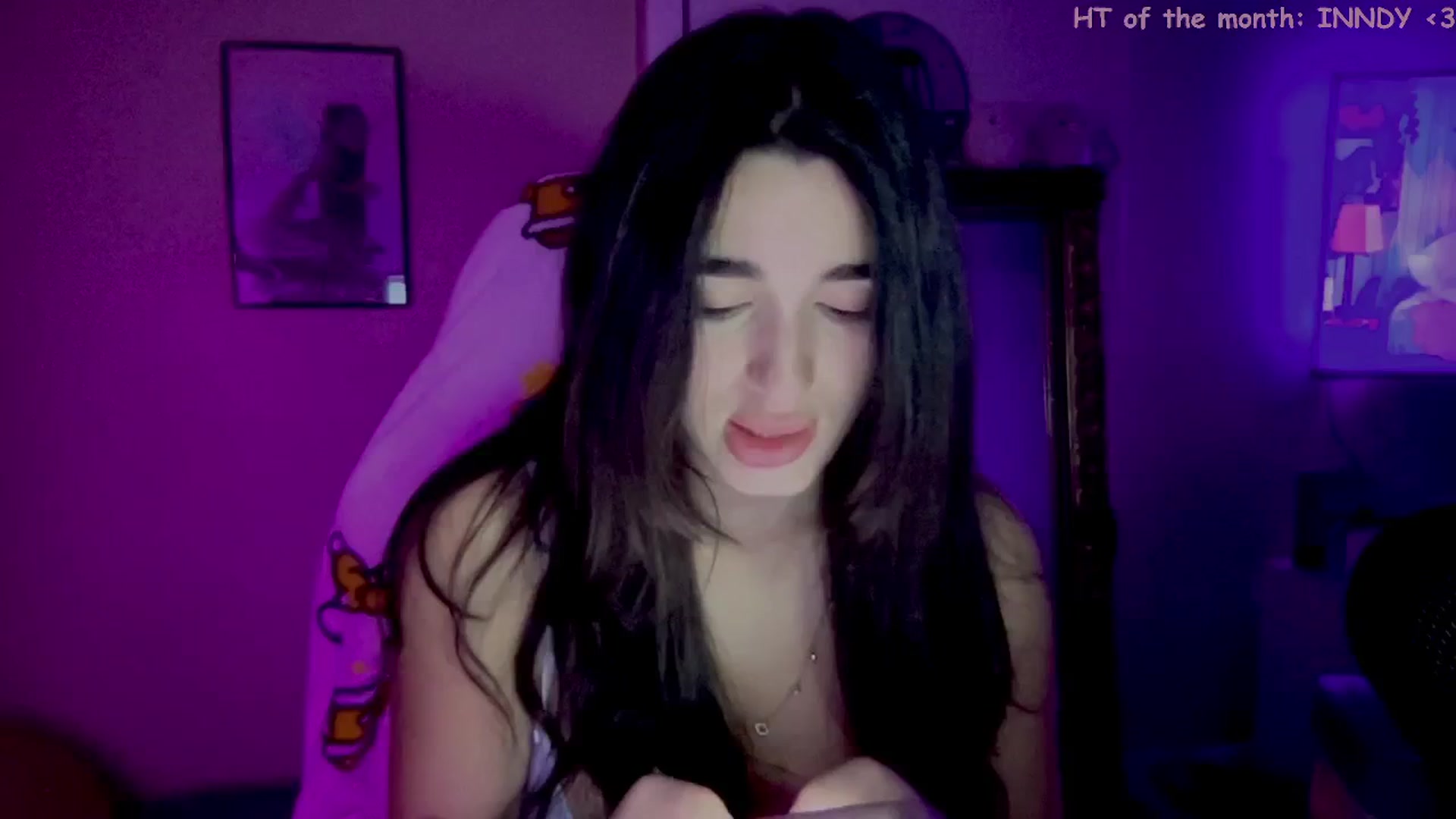 Gallery image thumbnail from Itsivyblue's myfreecams stream on, 11/14/2025, 08:44 image 4 of 20
