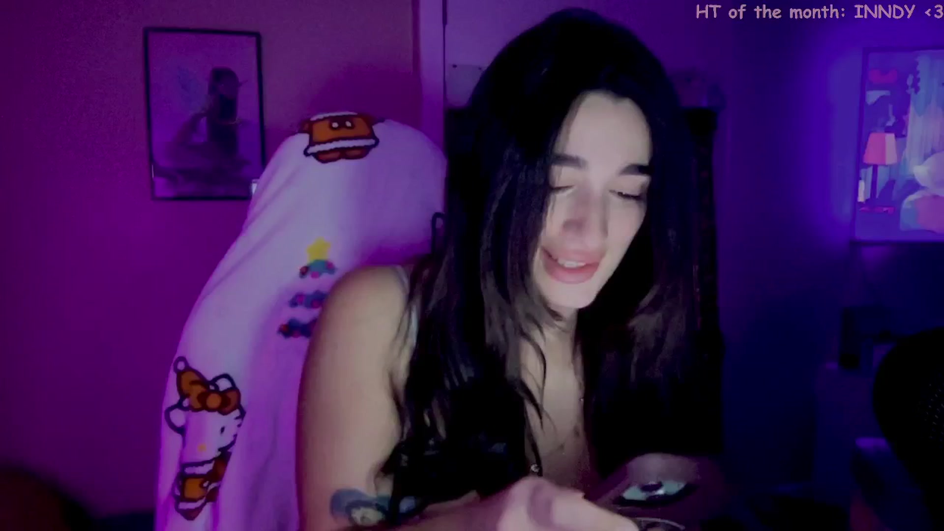 Gallery image thumbnail from Itsivyblue's myfreecams stream on, 11/14/2025, 08:44 image 3 of 20