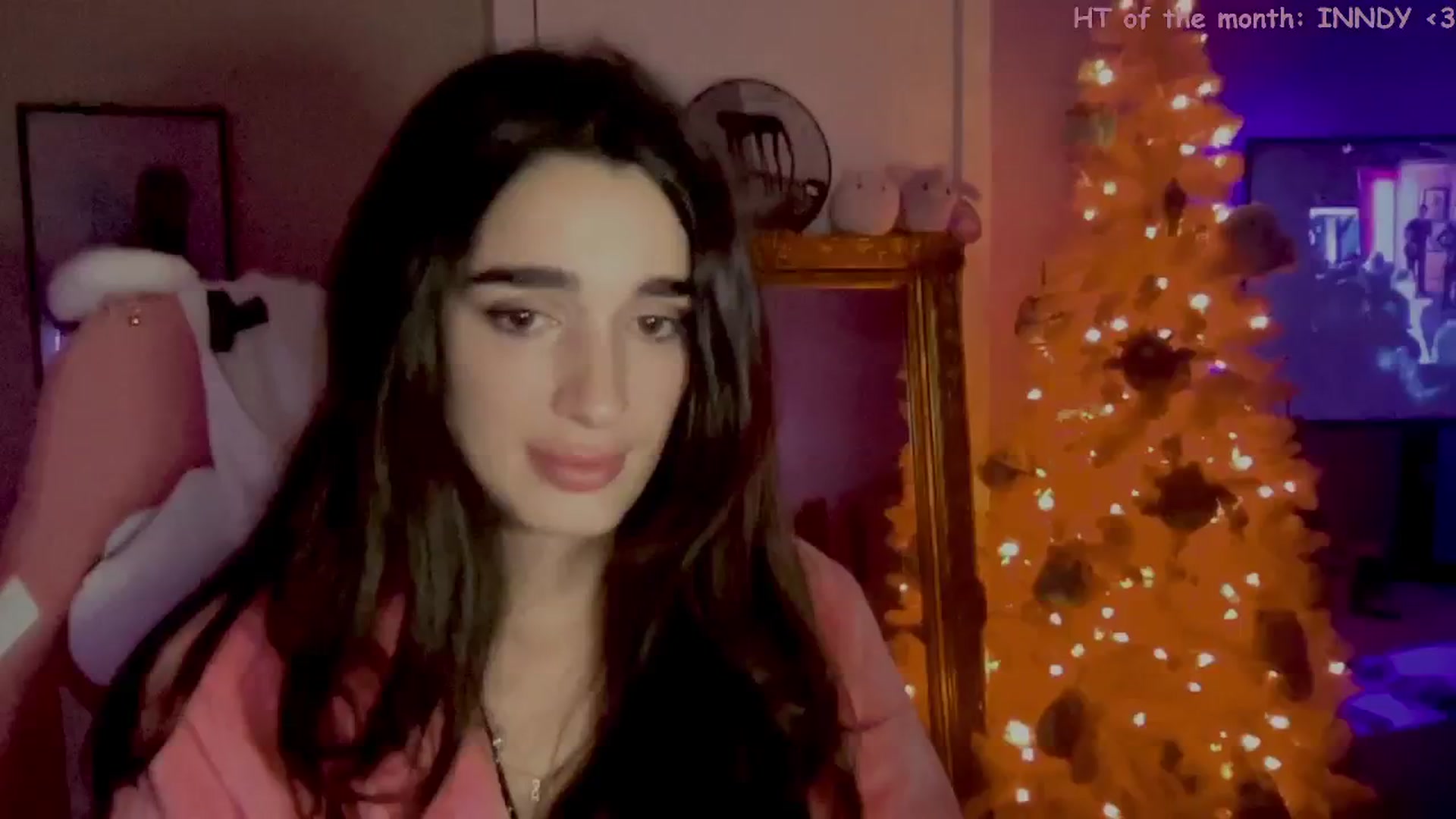 Gallery image thumbnail from Itsivyblue's myfreecams stream on, 11/15/2025, 04:20 image 19 of 20