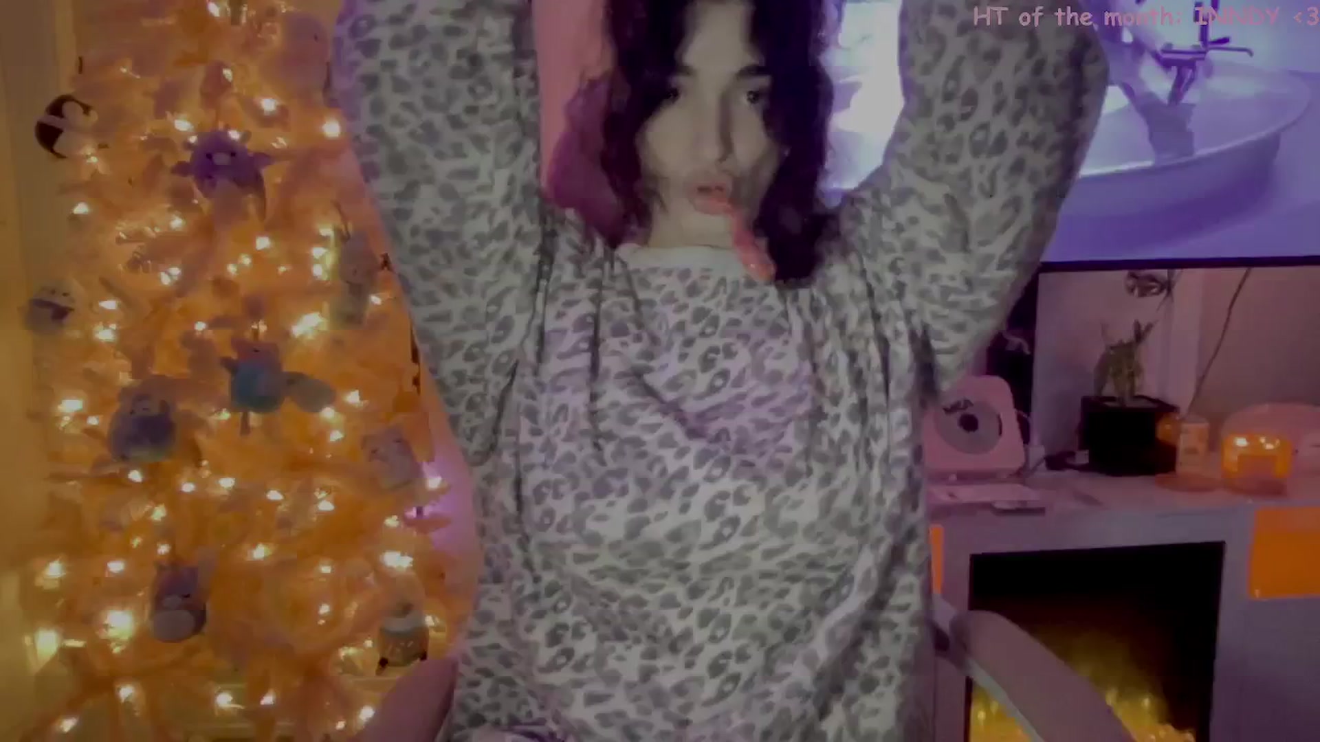 Gallery image thumbnail from Itsivyblue's myfreecams stream on, 12/04/2025, 02:26 image 8 of 20