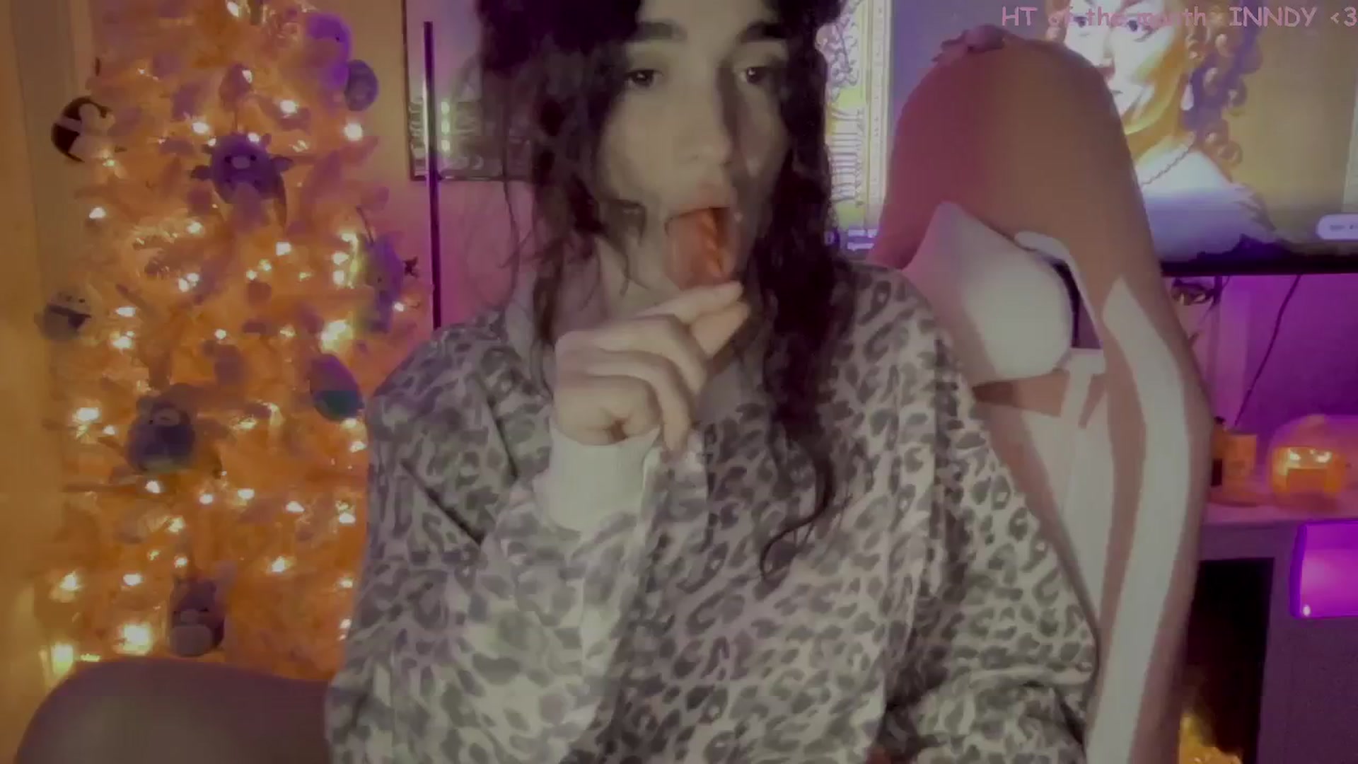 Gallery image thumbnail from Itsivyblue's myfreecams stream on, 12/04/2025, 02:26 image 14 of 20