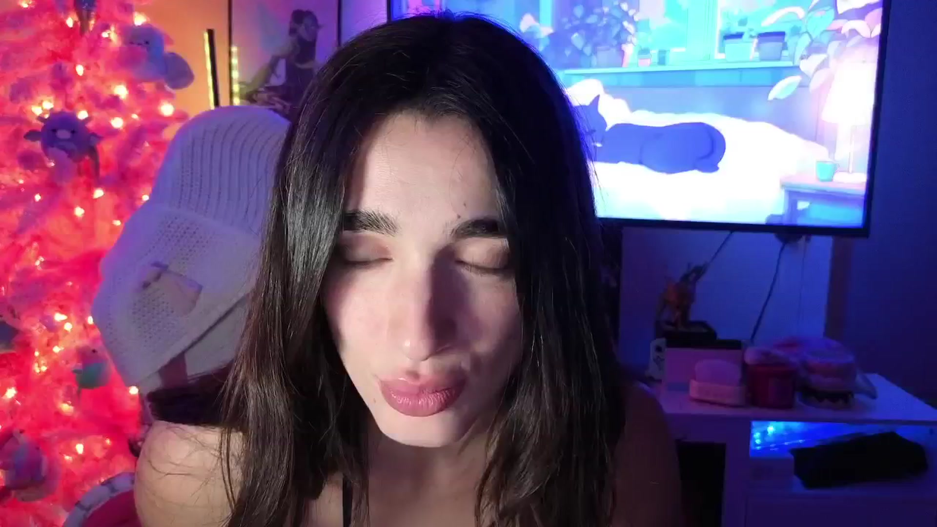 Gallery image thumbnail from Itsivyblue's myfreecams stream on, 12/11/2025, 08:32 image 18 of 20