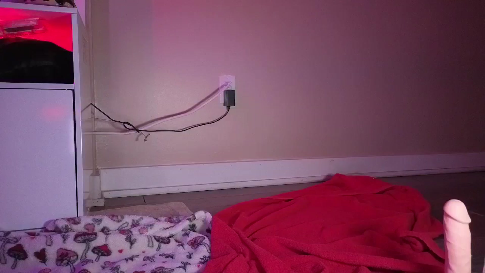 Gallery image thumbnail from Itsivyblue's myfreecams stream on, 12/11/2025, 09:32 image 18 of 20