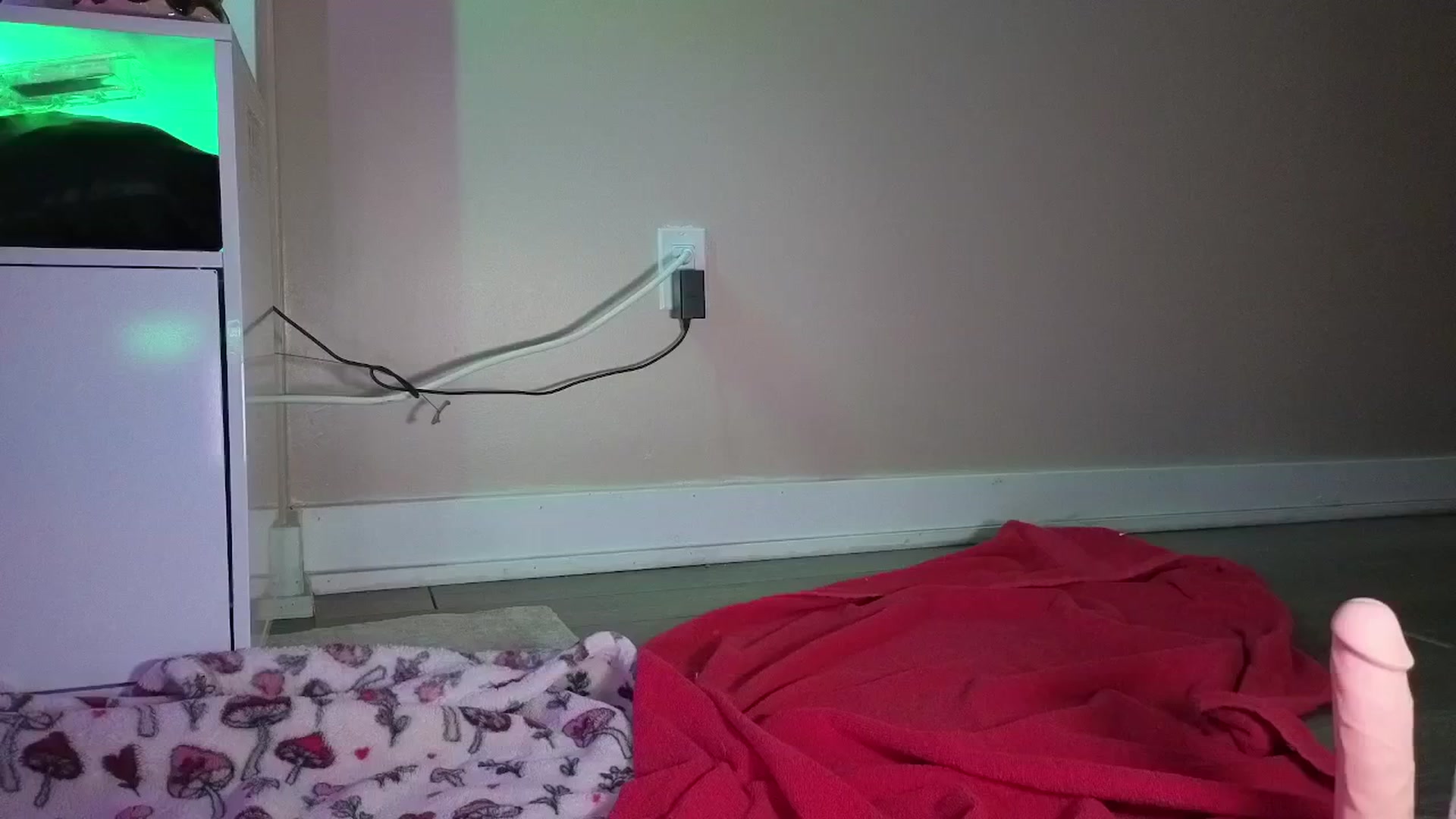 Gallery image thumbnail from Itsivyblue's myfreecams stream on, 12/11/2025, 09:32 image 17 of 20