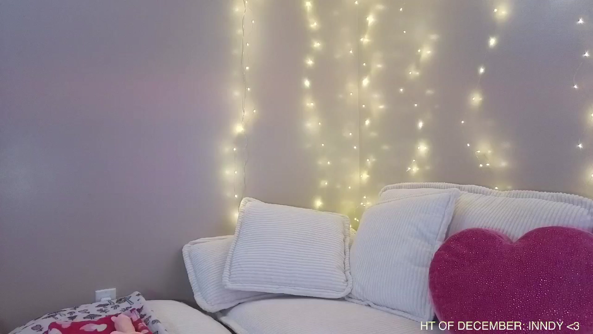 Gallery image thumbnail from Itsivyblue's myfreecams stream on, 12/14/2025, 14:29 image 20 of 20