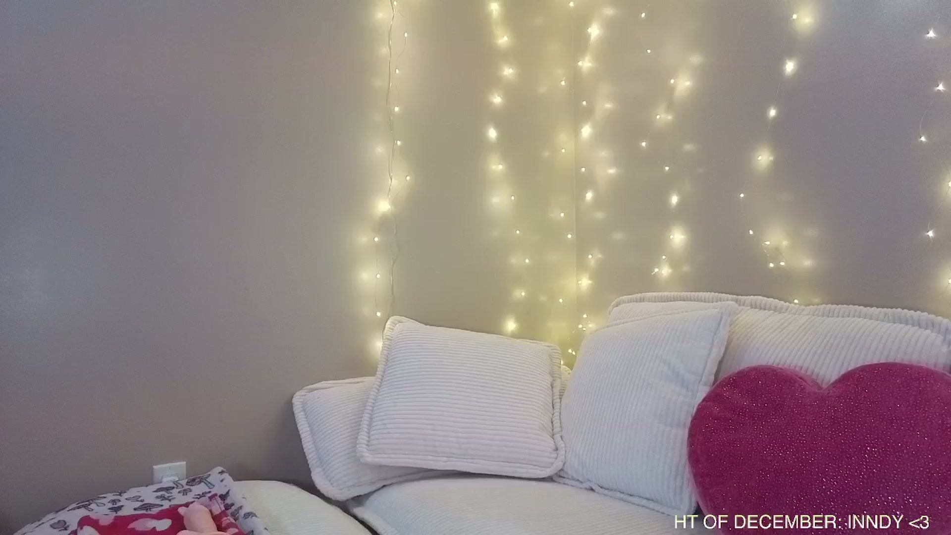 Gallery image thumbnail from Itsivyblue's myfreecams stream on, 12/14/2025, 14:29 image 19 of 20