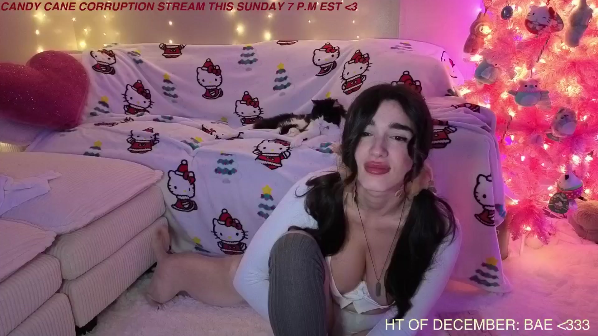 Gallery image thumbnail from Itsivyblue's myfreecams stream on, 12/21/2025, 06:16 image 4 of 20