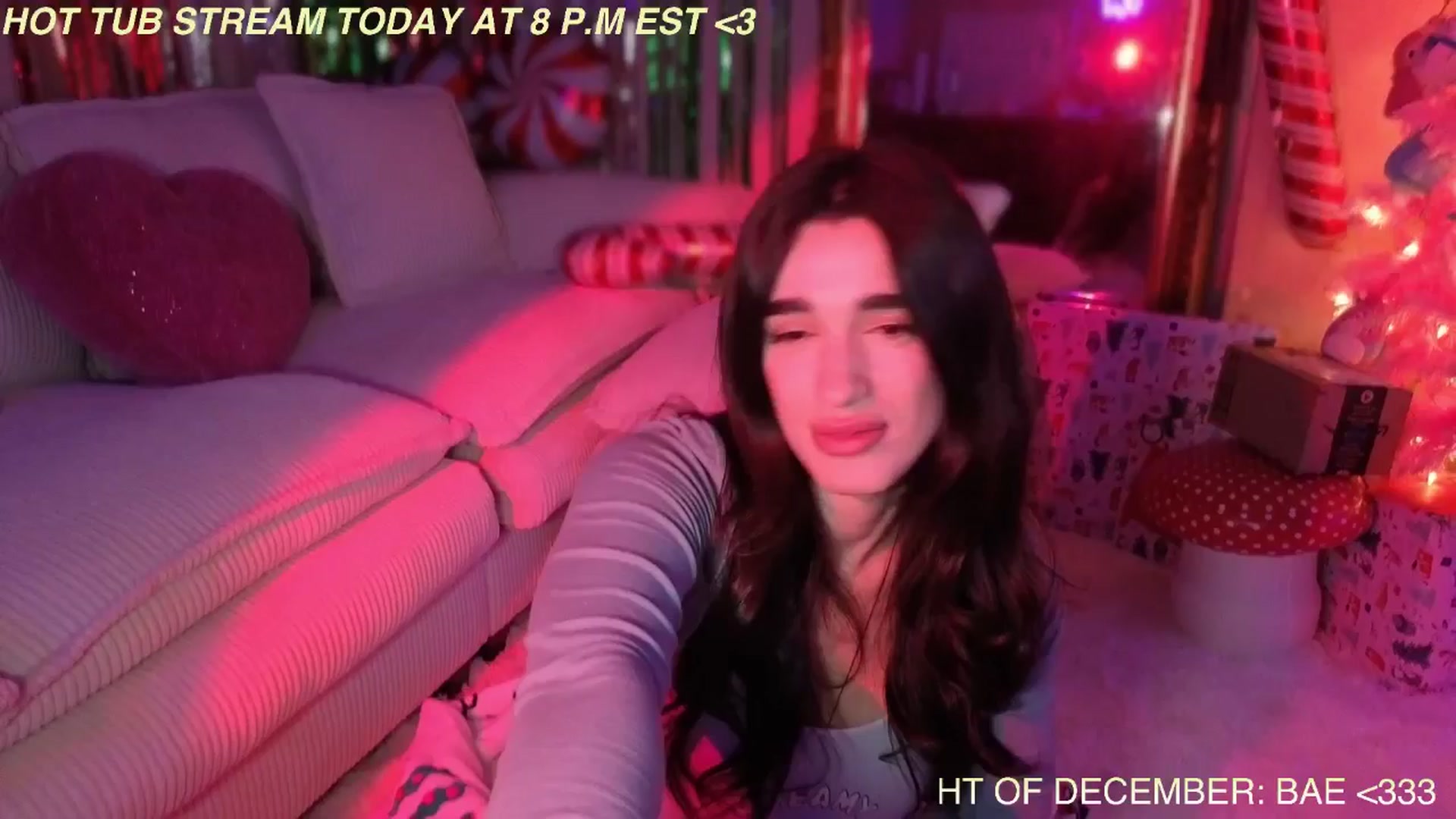 Gallery image thumbnail from Itsivyblue's myfreecams stream on, 12/28/2025, 07:57 image 12 of 20