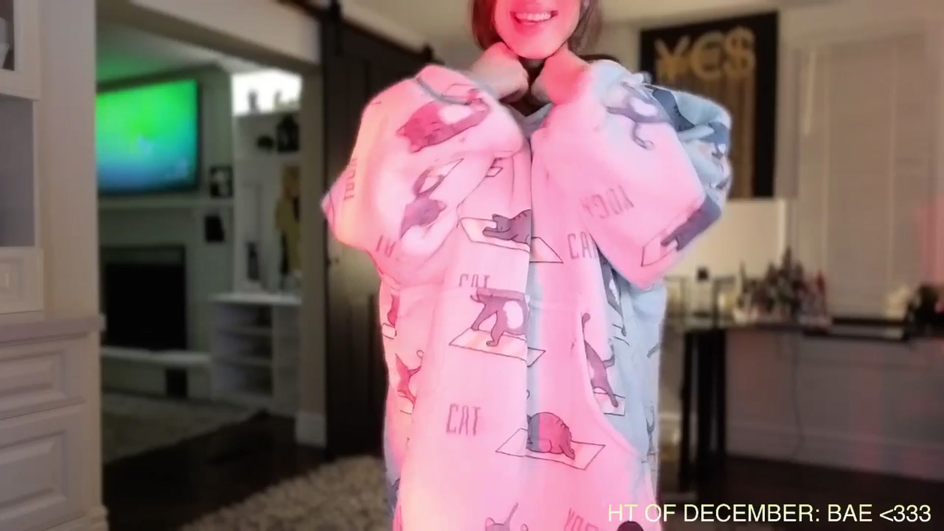 Gallery image thumbnail from Itsivyblue's myfreecams stream on, 12/29/2025, 08:33 image 8 of 20