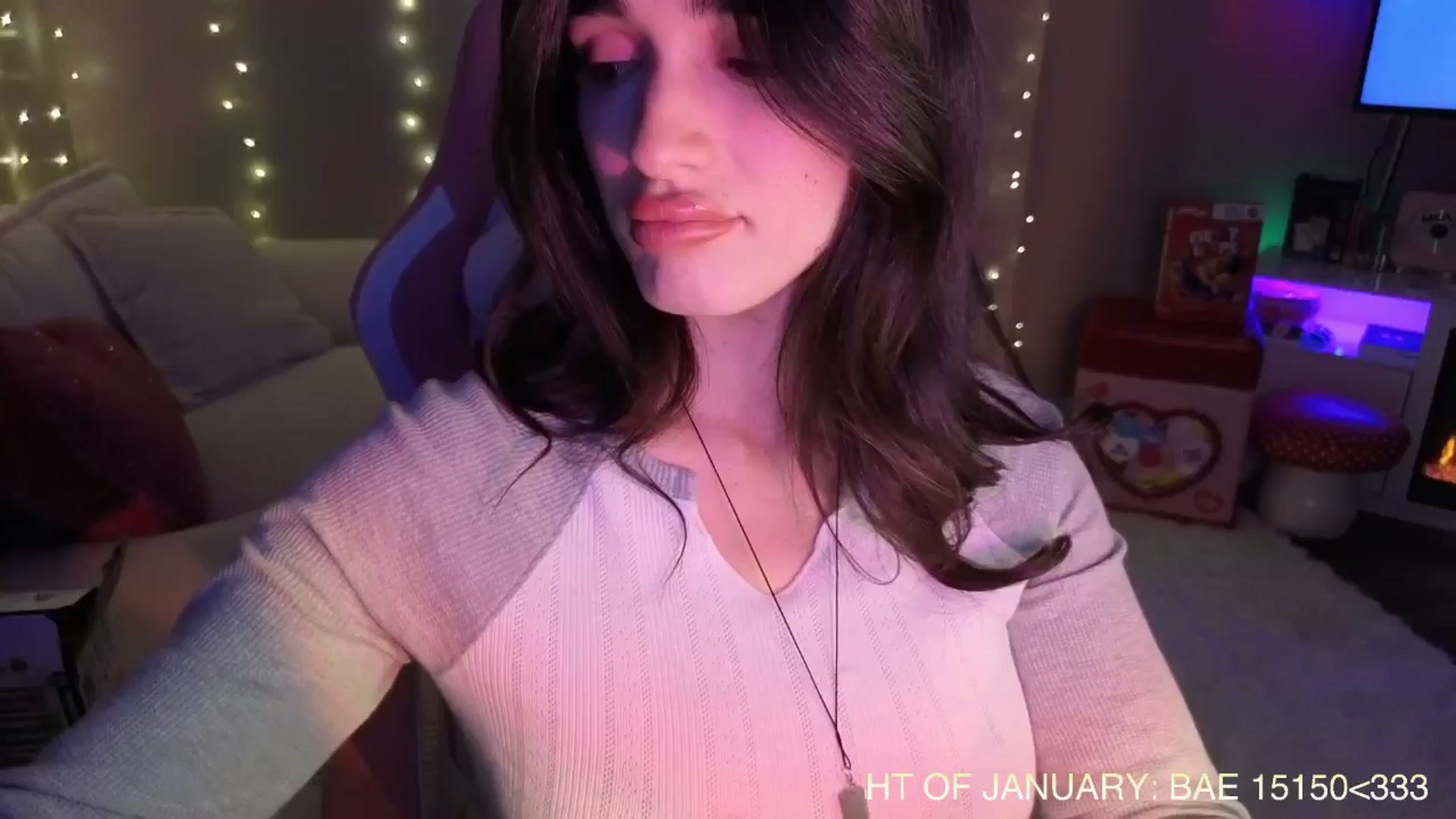 Gallery image thumbnail from Itsivyblue's myfreecams stream on, 01/09/2026, 04:19 image 20 of 20
