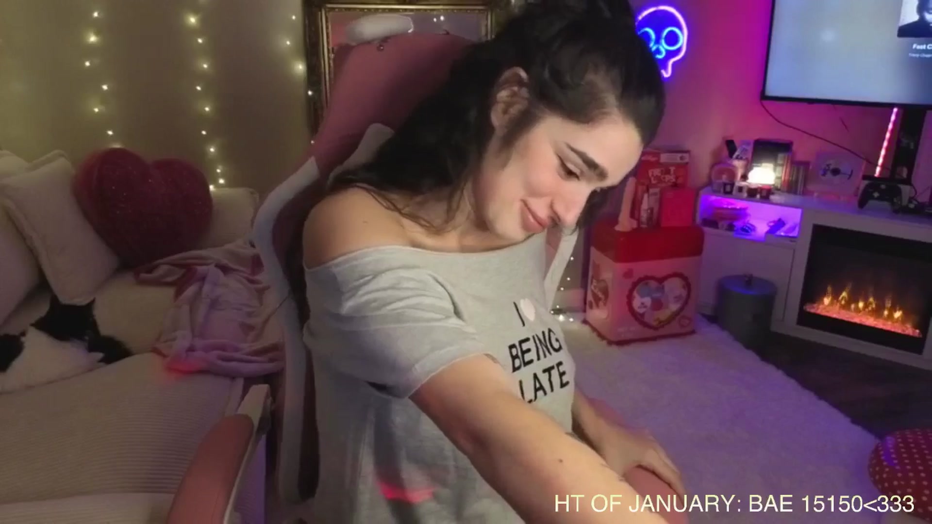 Gallery image thumbnail from Itsivyblue's myfreecams stream on, 01/13/2026, 05:26 image 16 of 20