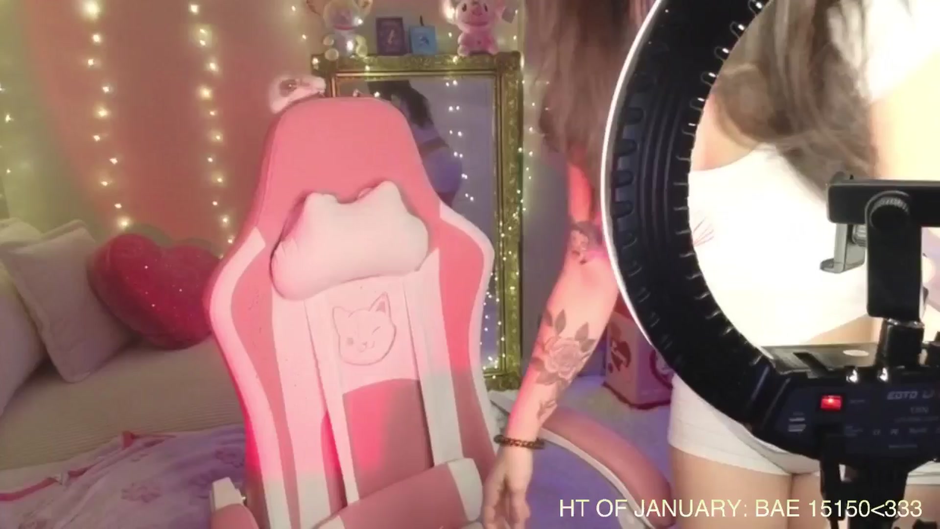 Gallery image thumbnail from Itsivyblue's myfreecams stream on, 01/17/2026, 05:28 image 18 of 20