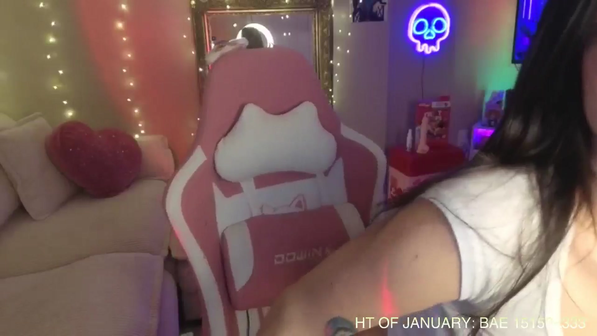 Gallery image thumbnail from Itsivyblue's myfreecams stream on, 01/17/2026, 07:53 image 4 of 20