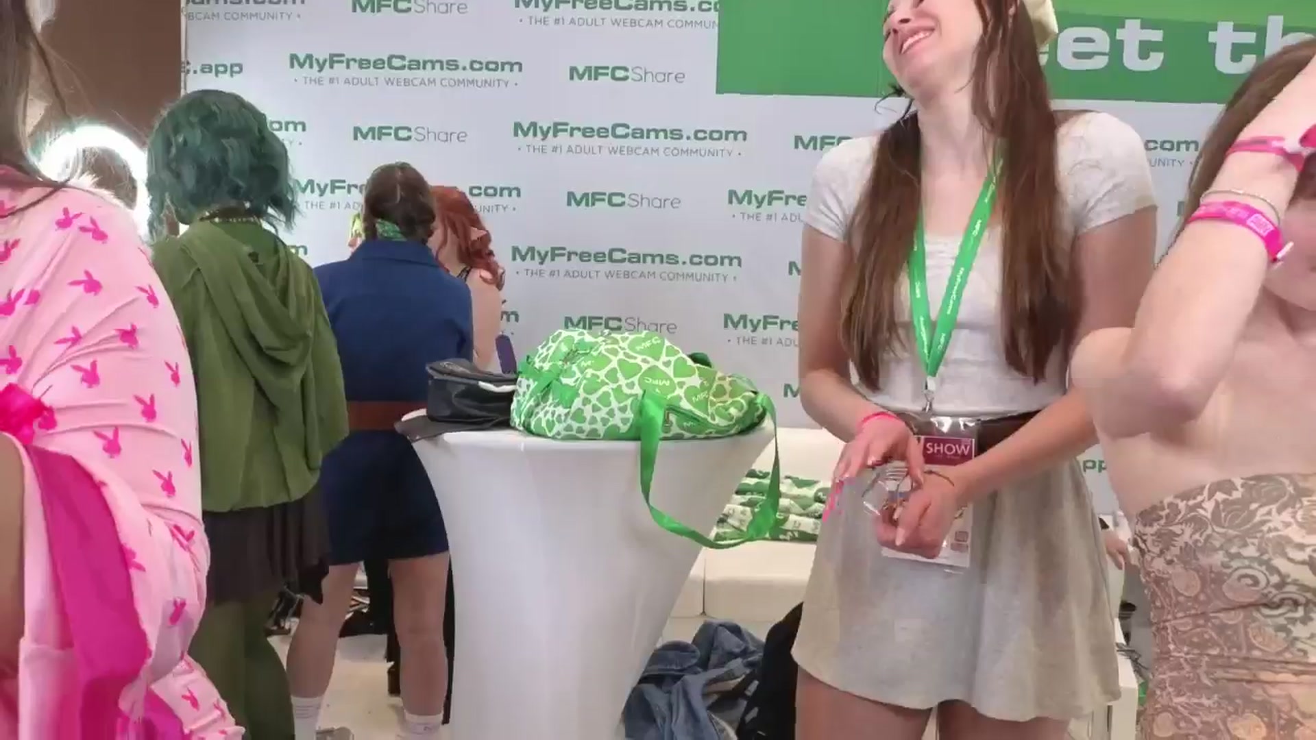 Gallery image thumbnail from Itsivyblue's myfreecams stream on, 01/23/2026, 03:43 image 10 of 20