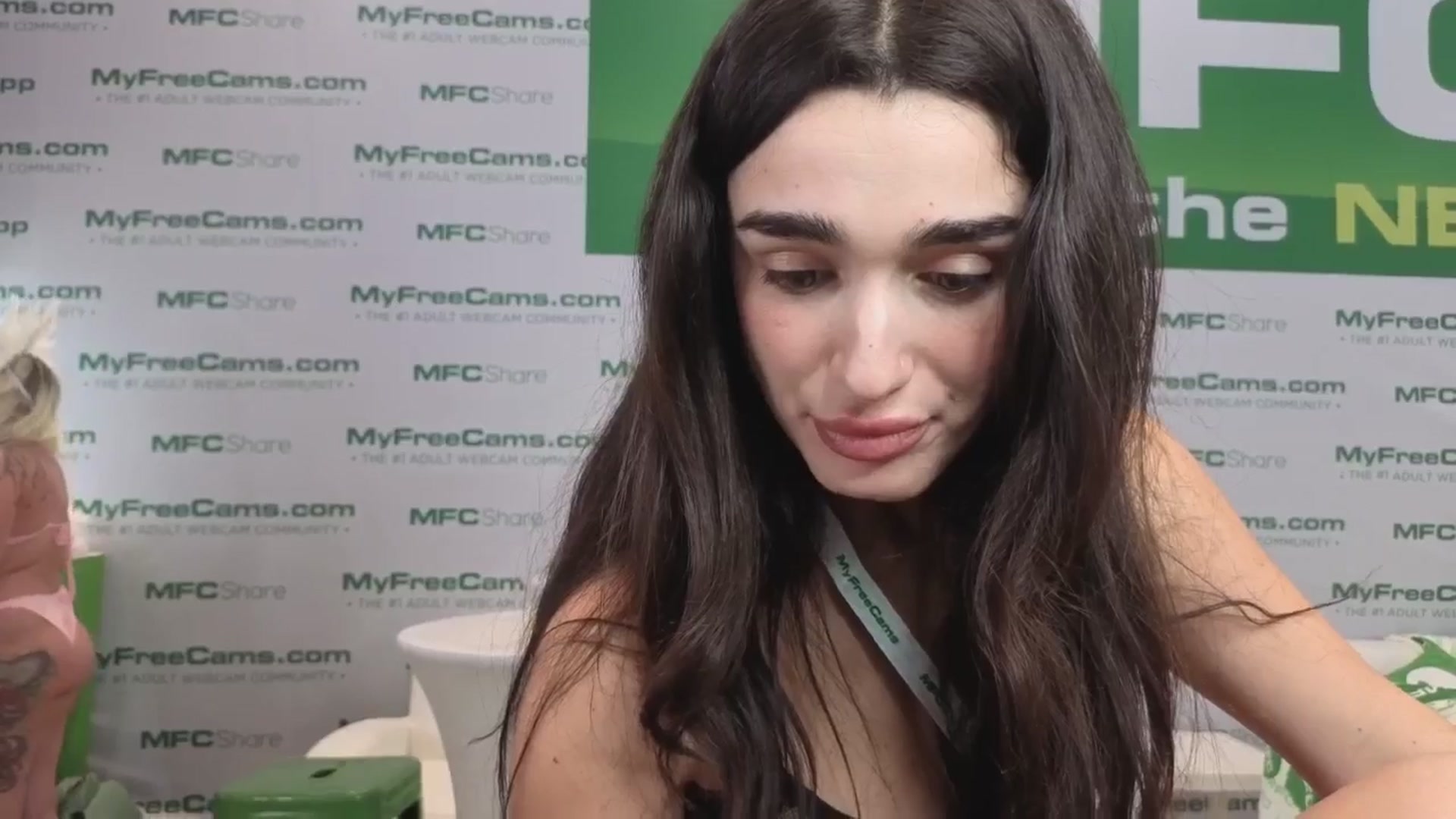 Gallery image thumbnail from Itsivyblue's myfreecams stream on, 01/24/2026, 22:42 image 16 of 20