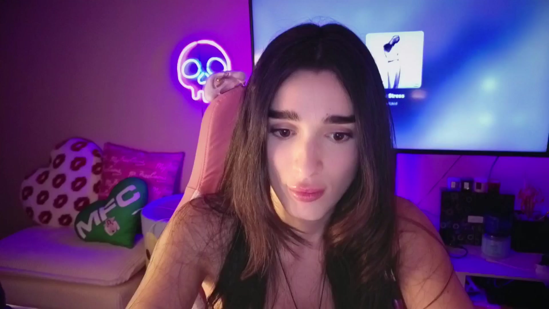 Gallery image thumbnail from Itsivyblue's myfreecams stream on, 01/31/2026, 05:48 image 10 of 20