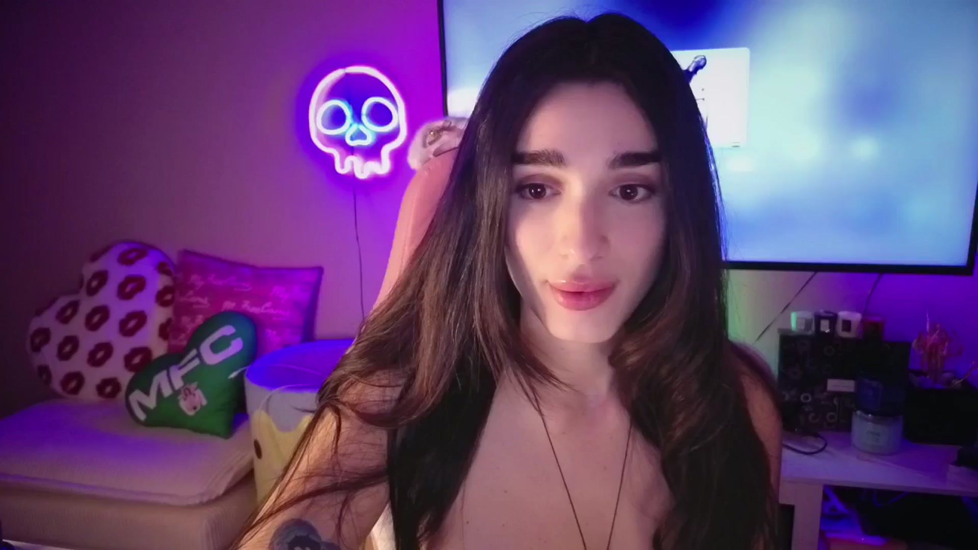Gallery image thumbnail from Itsivyblue's myfreecams stream on, 01/31/2026, 05:48 image 7 of 20
