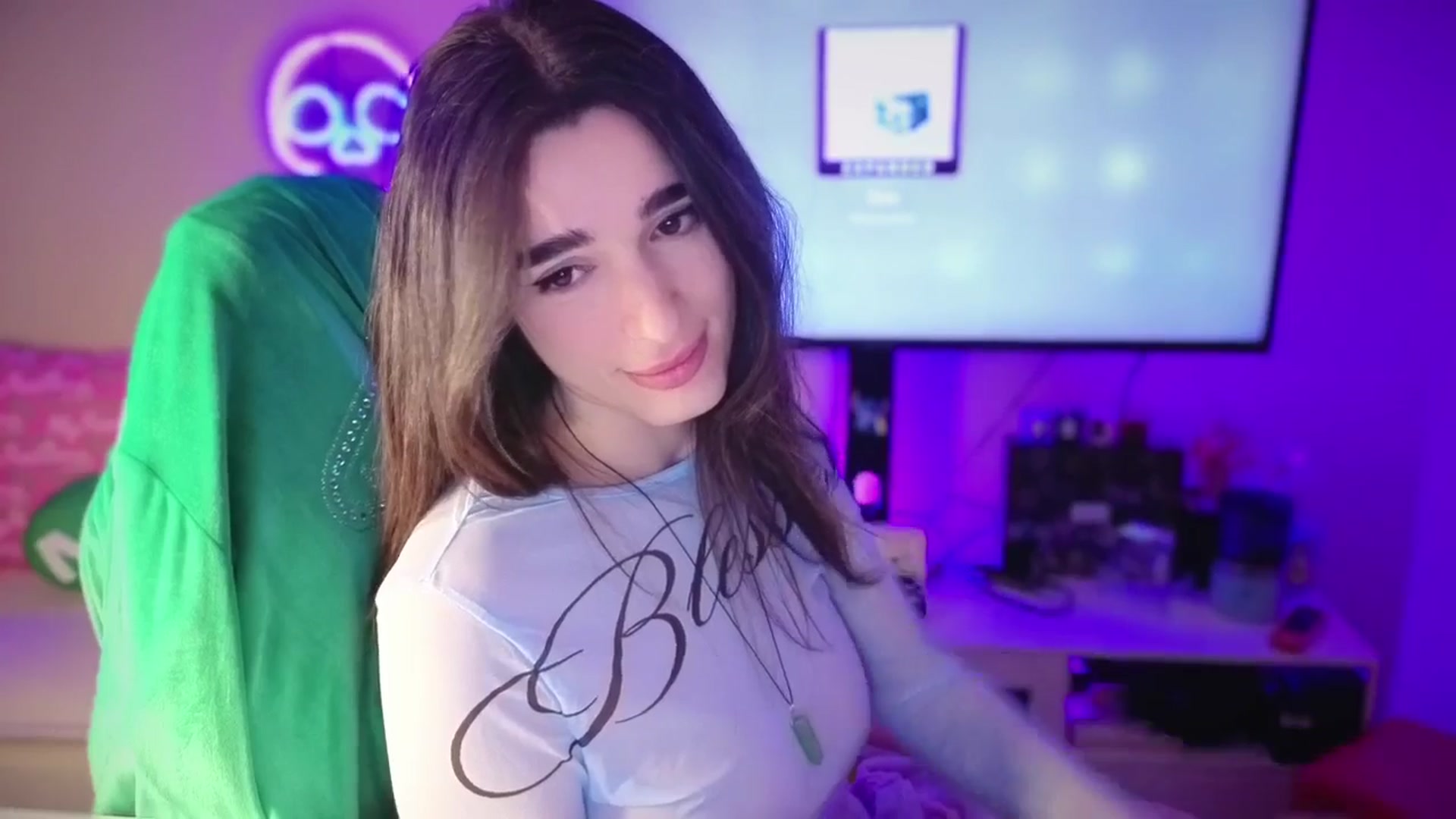 Gallery image thumbnail from Itsivyblue's myfreecams stream on, 02/01/2026, 05:01 image 10 of 20